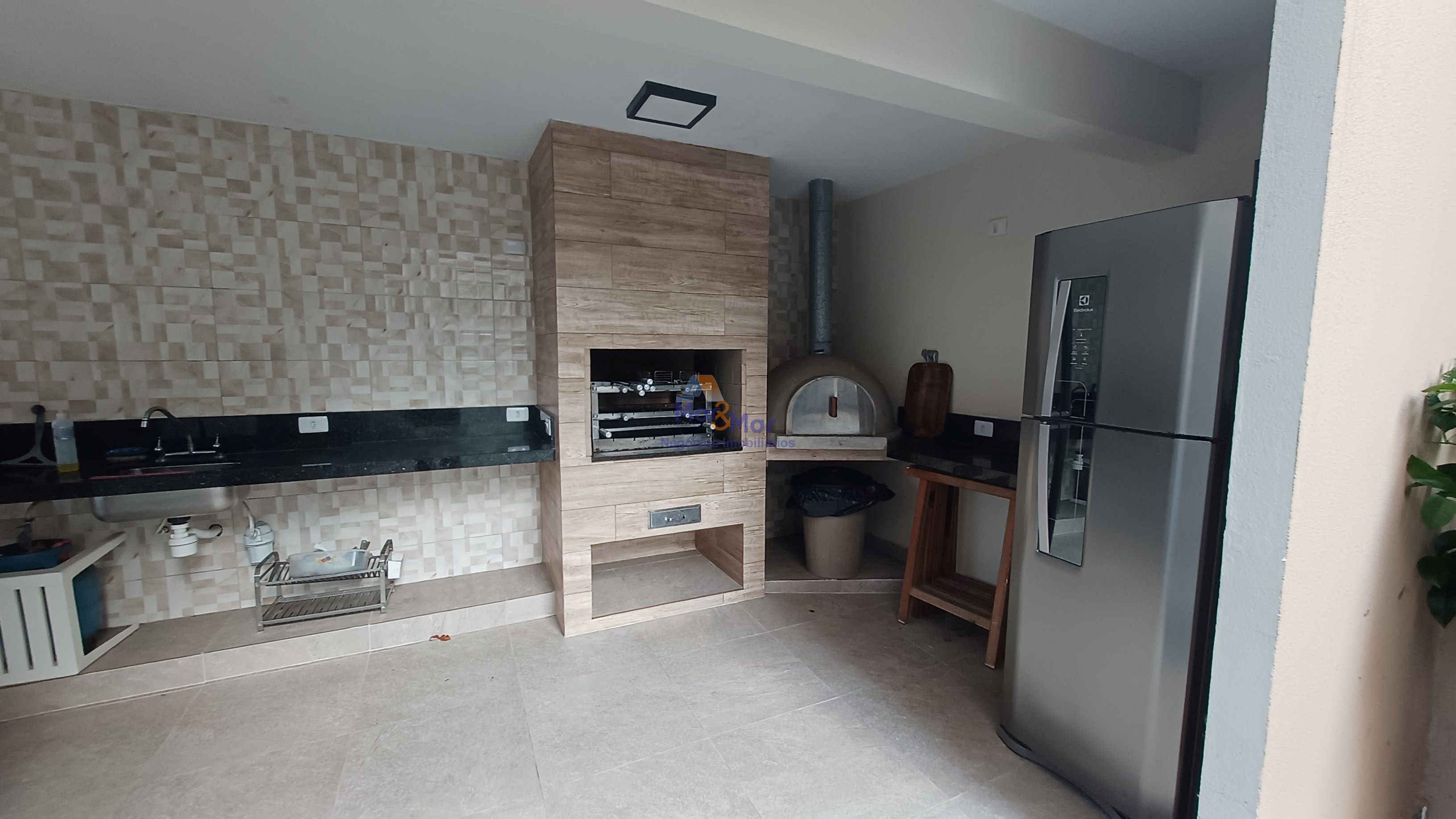 Apartamento na Praia da Enseada, Guarujá - SP