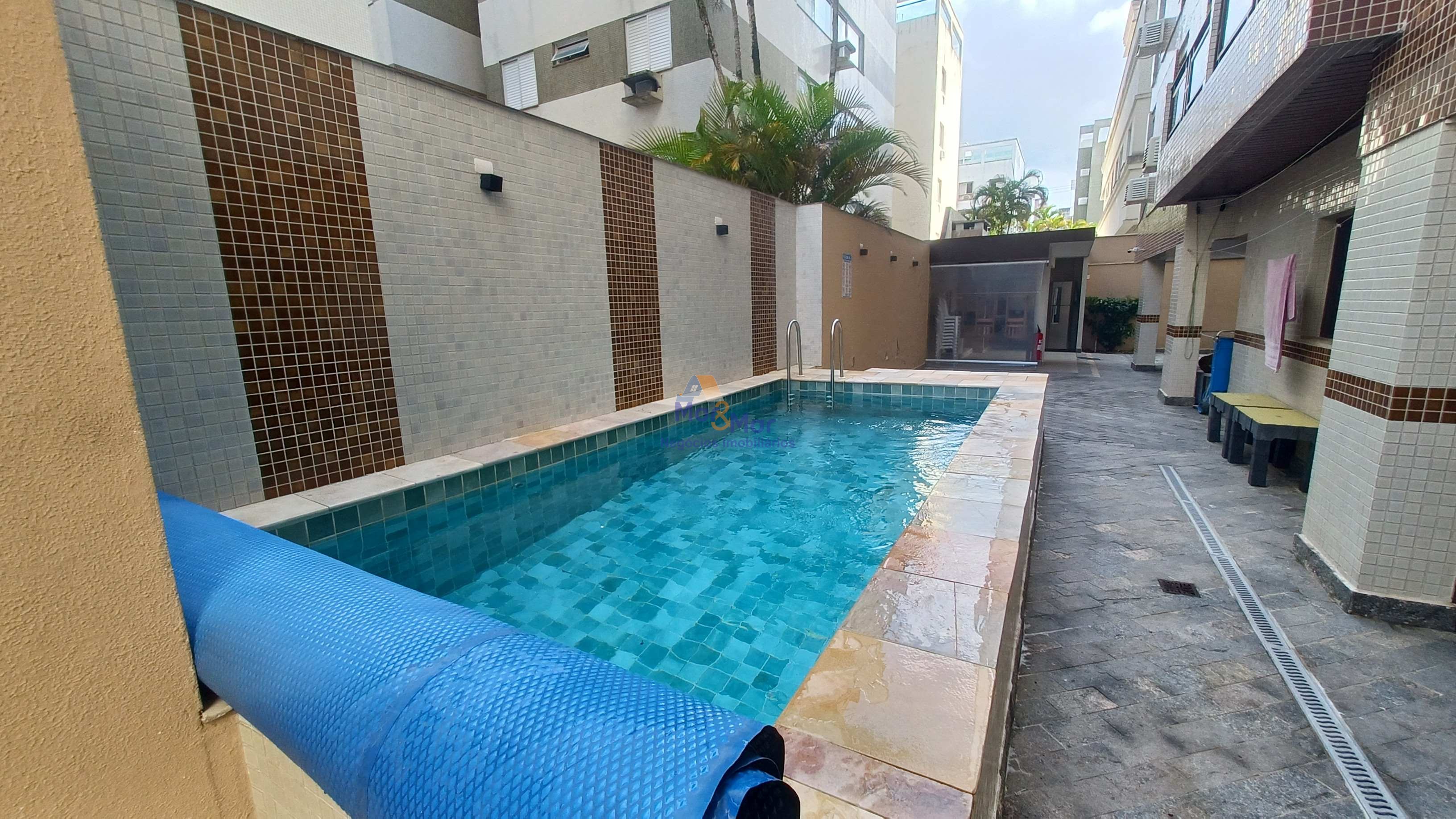 Apartamento na Praia da Enseada, Guarujá - SP