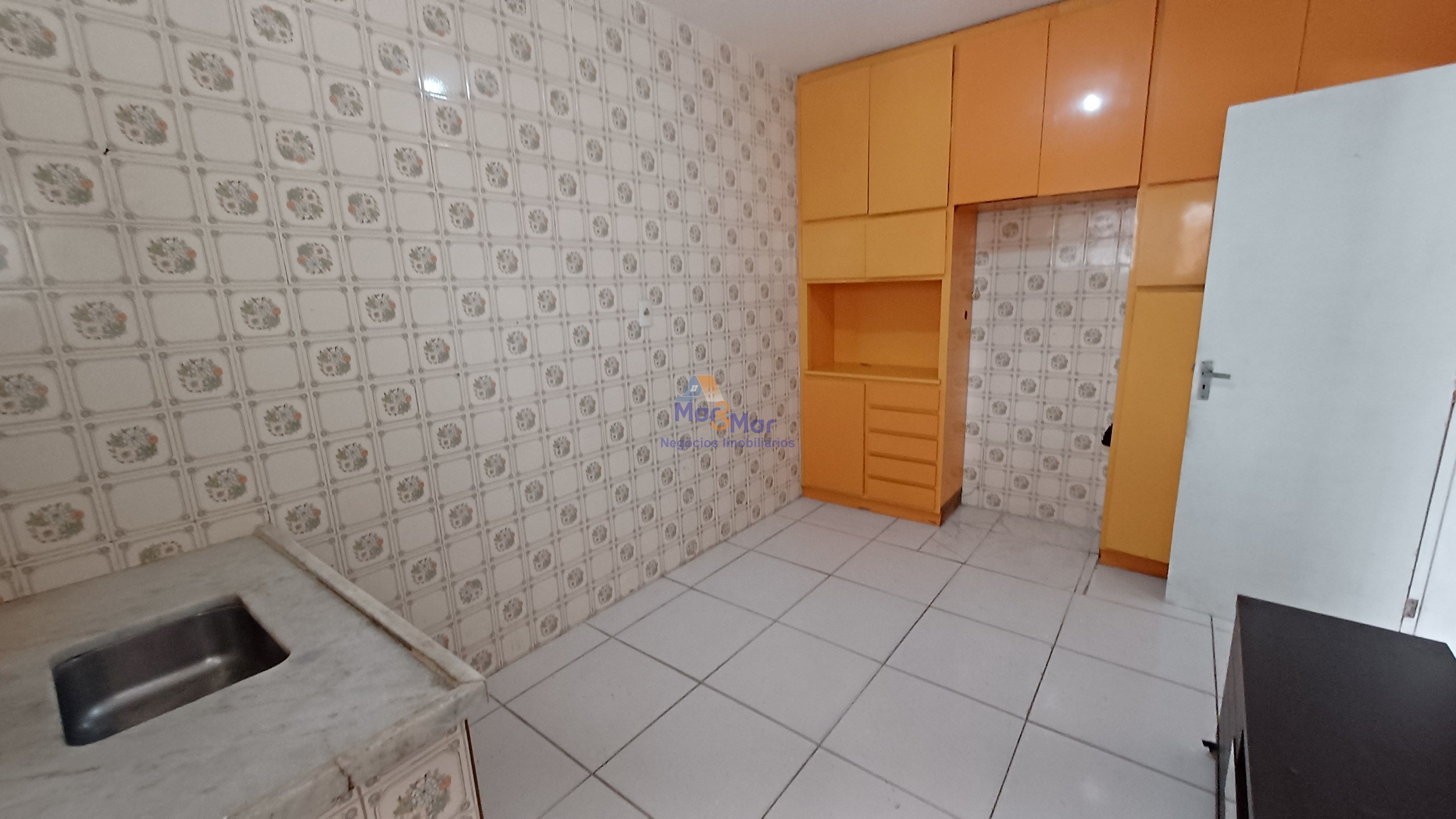 Apartamento na Praia da Enseada, Guarujá - SP