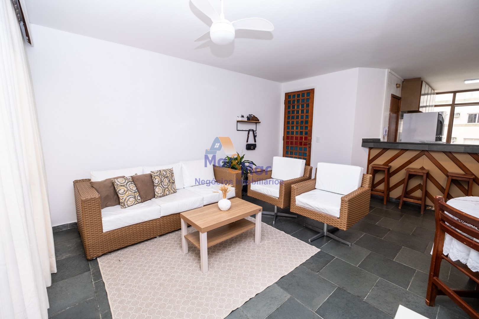 Apartamento na Praia da Enseada, Guarujá - SP