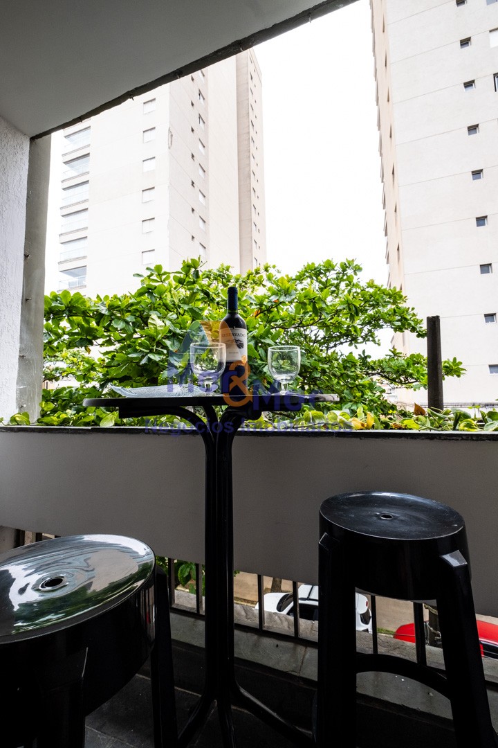 Apartamento na Praia da Enseada, Guarujá - SP