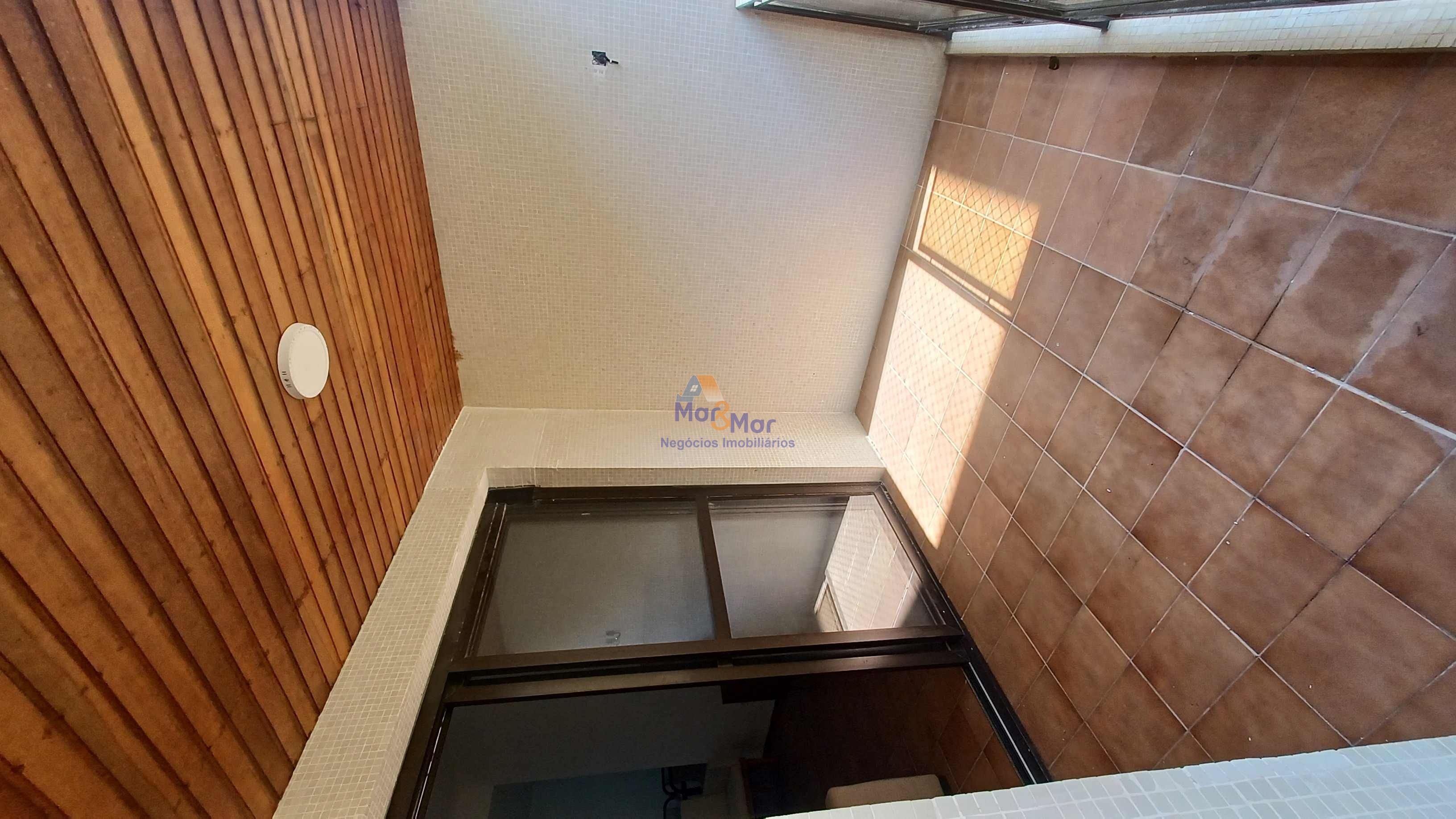 Apartamento na Praia da Enseada, Guarujá - SP
