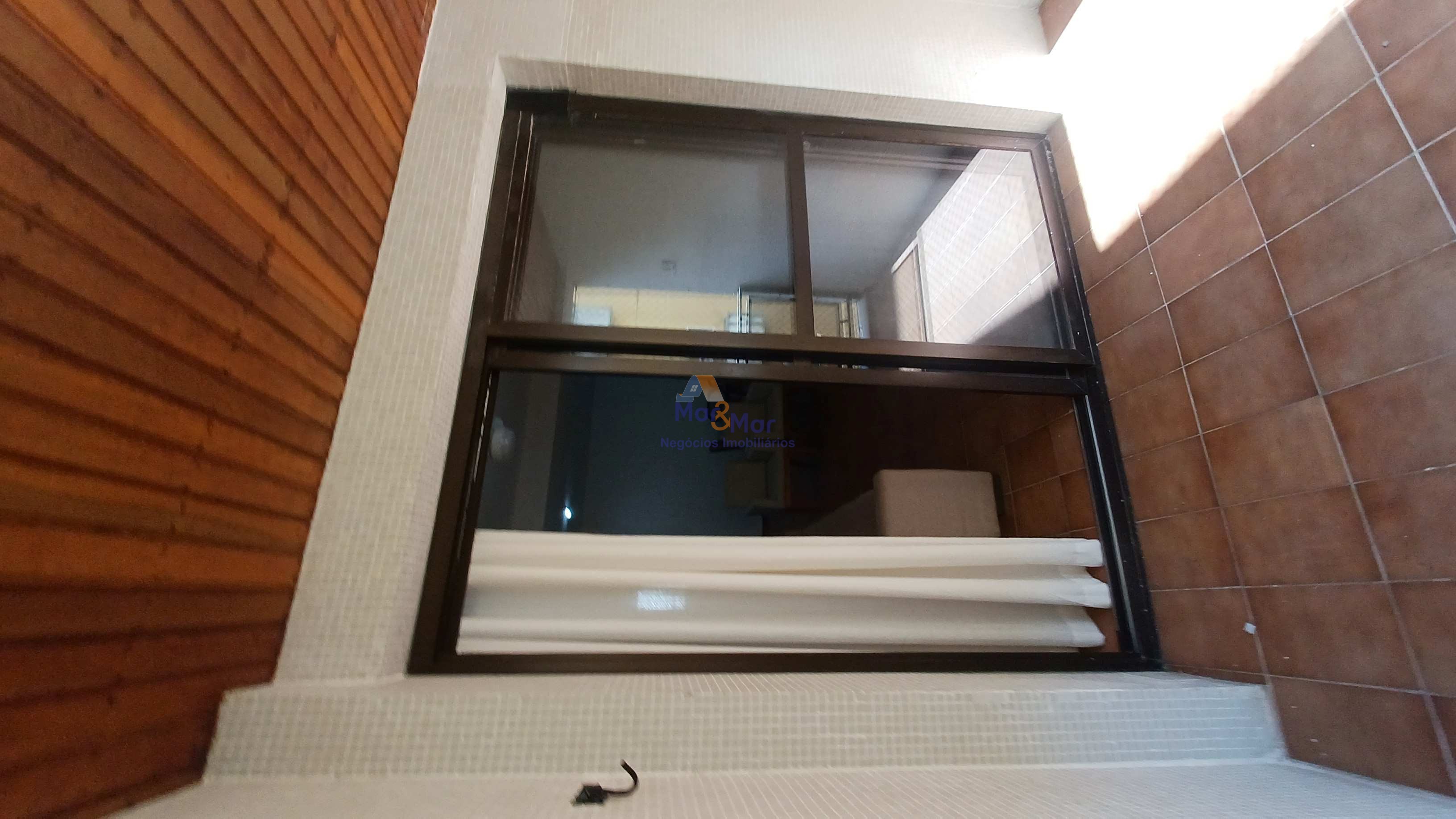 Apartamento na Praia da Enseada, Guarujá - SP