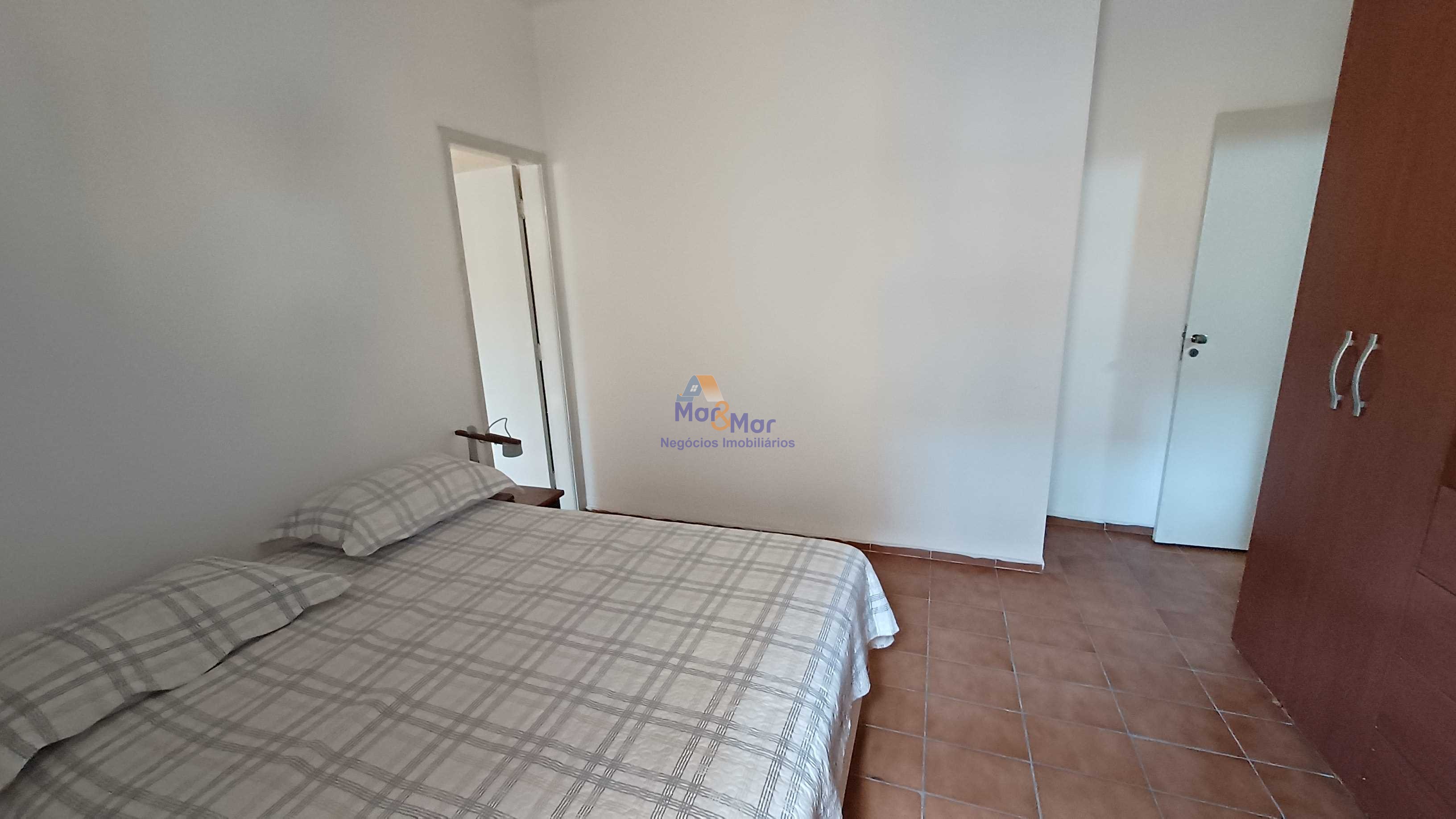 Apartamento na Praia da Enseada, Guarujá - SP