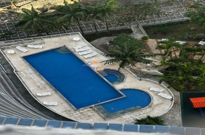 Apartamento na Praia das Pitangueiras, Guarujá - SP