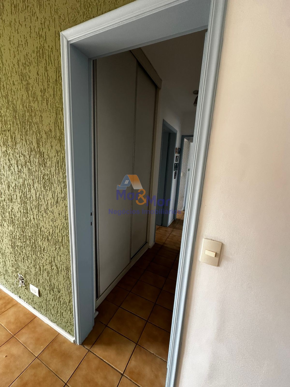 Apartamento na Praia da Enseada, Guarujá - SP