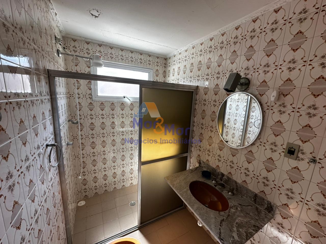 Apartamento na Praia da Enseada, Guarujá - SP