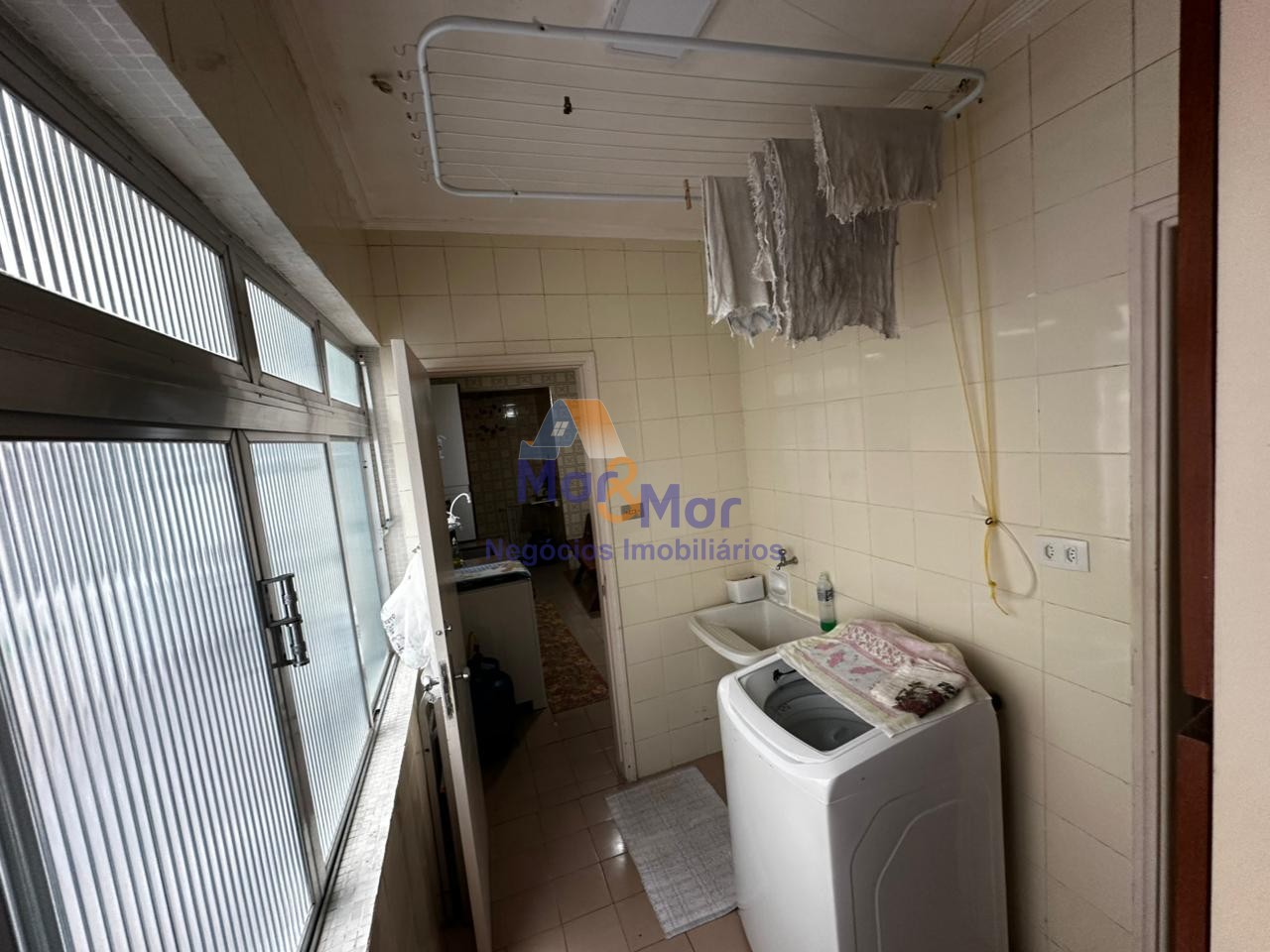 Apartamento na Praia da Enseada, Guarujá - SP