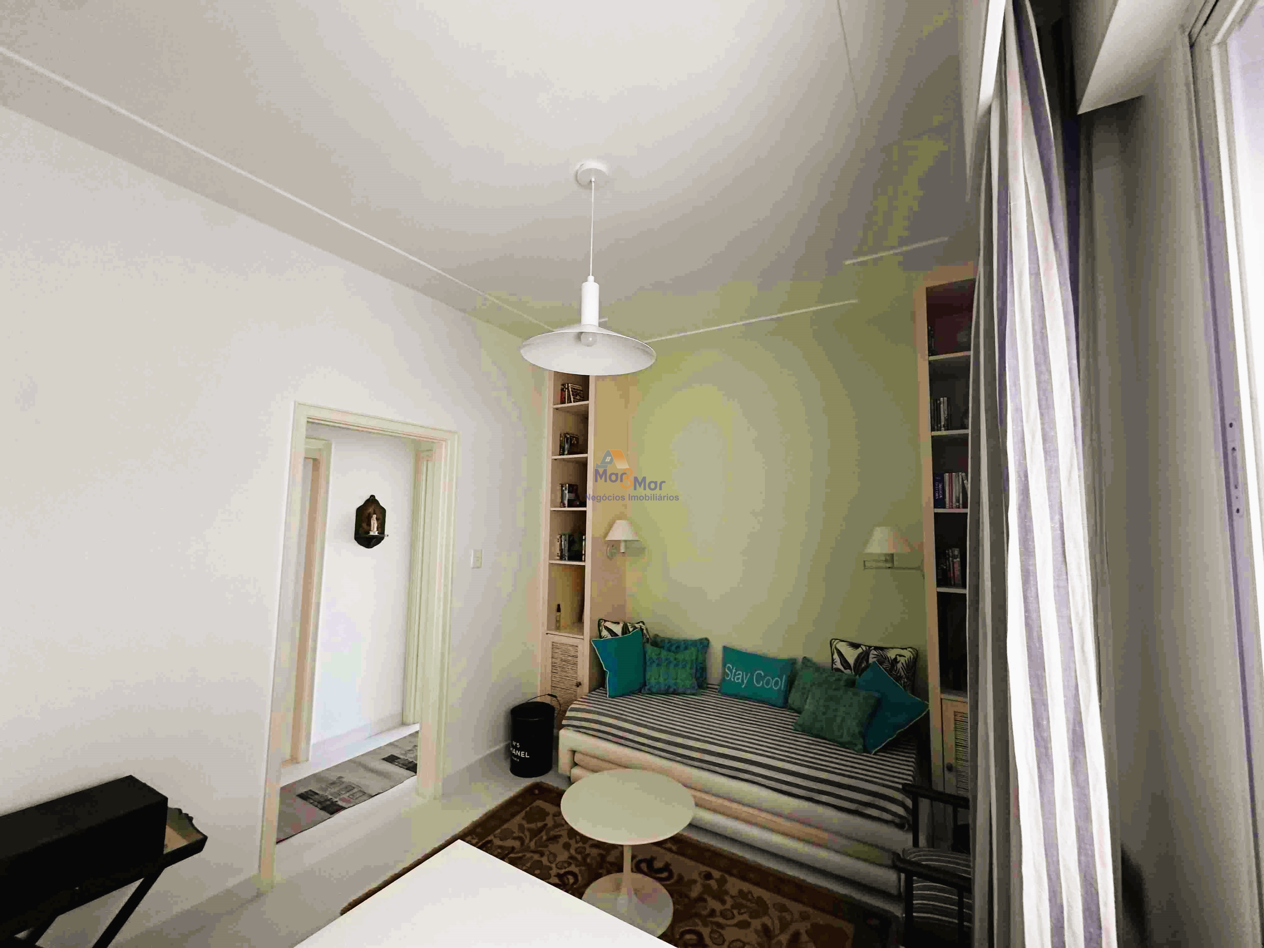 Apartamento Frente ao Mar nas Pitangueiras, Guarujá - SP