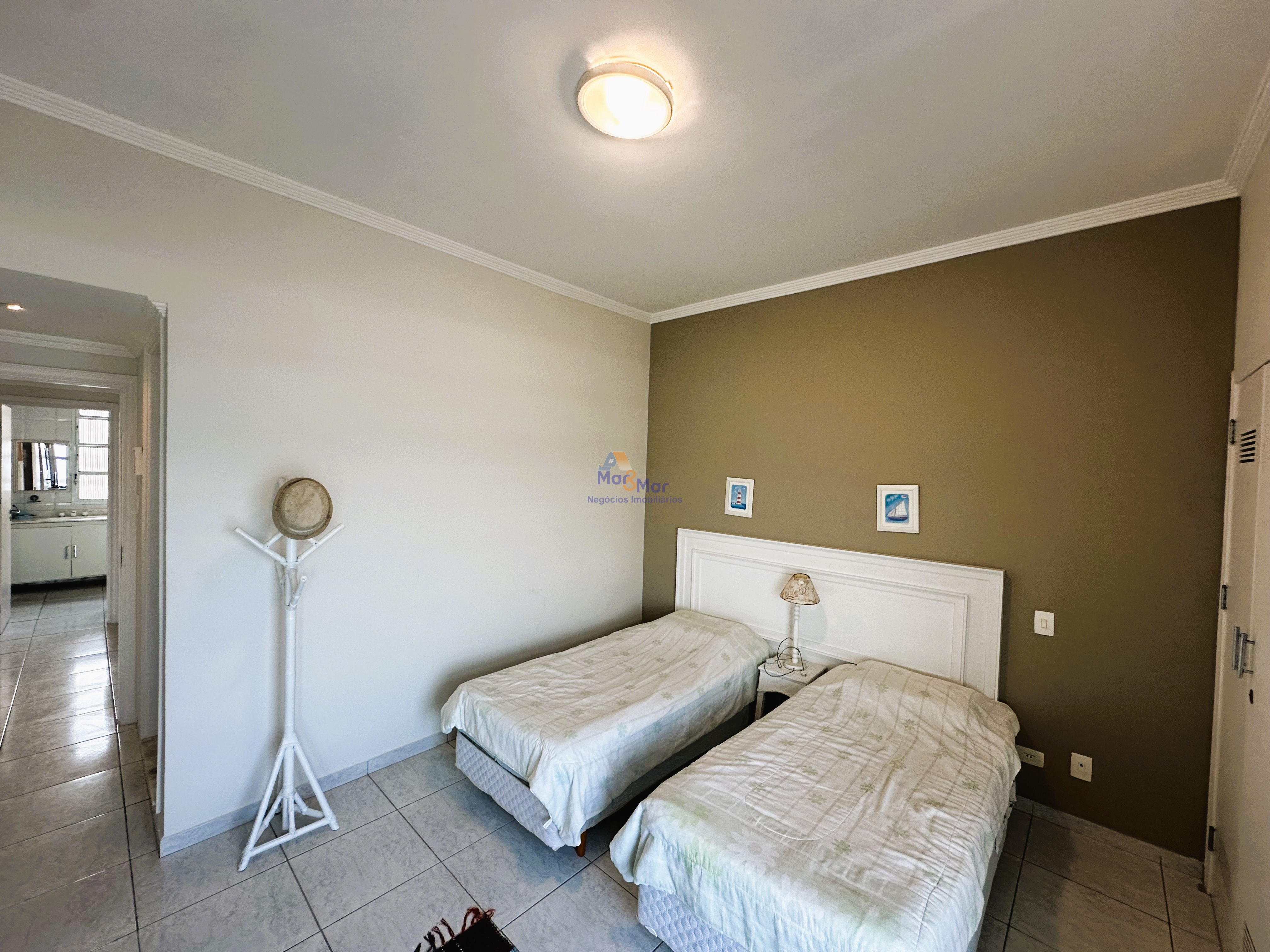 Apartamento Frente ao Mar nas Pitangueiras, Guarujá - SP