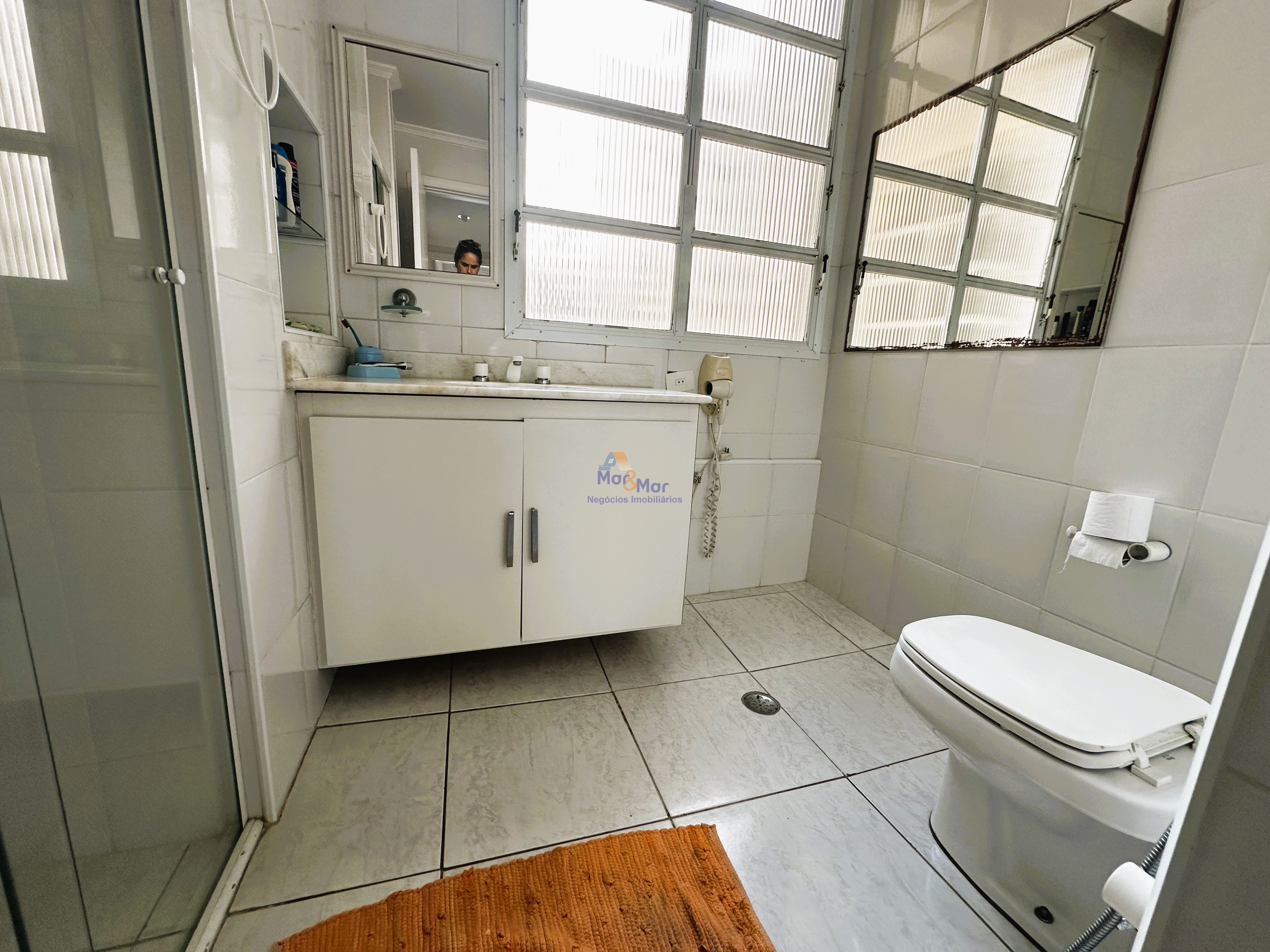 Apartamento Frente ao Mar nas Pitangueiras, Guarujá - SP