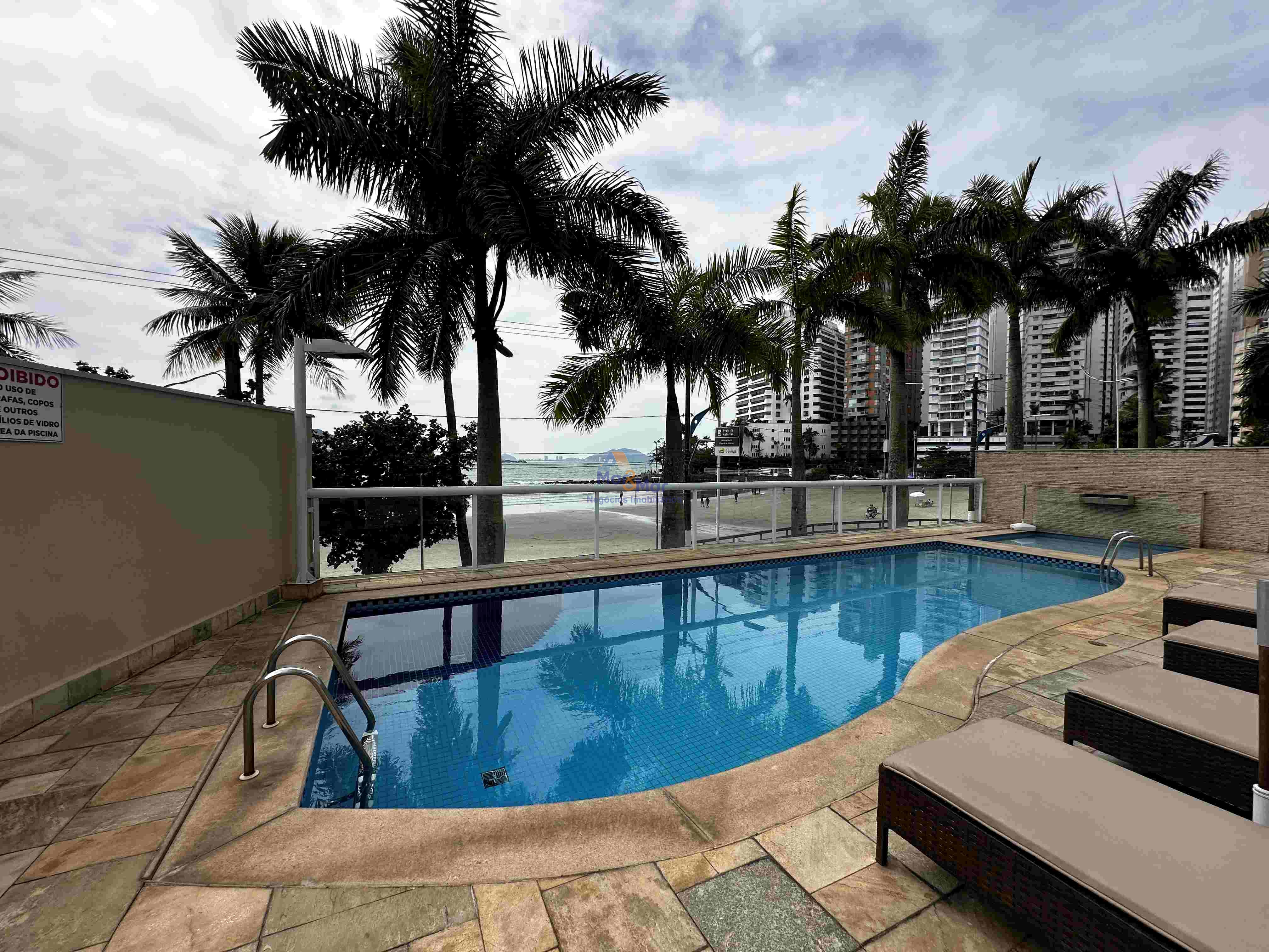 Apartamento Frente ao Mar, Astúrias, Guarujá - SP