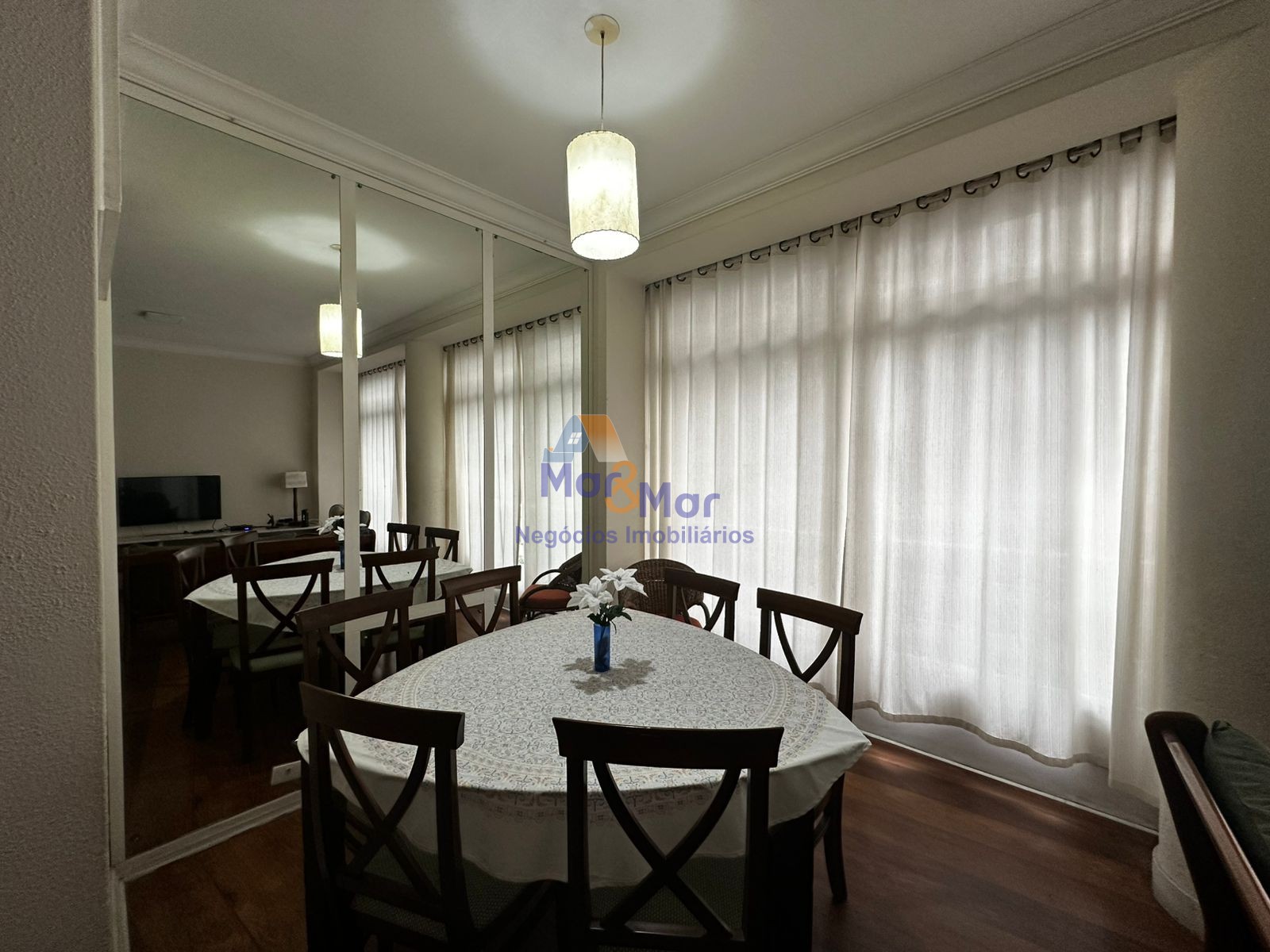 Apartamento-2-dormitorios-Pitangueiras