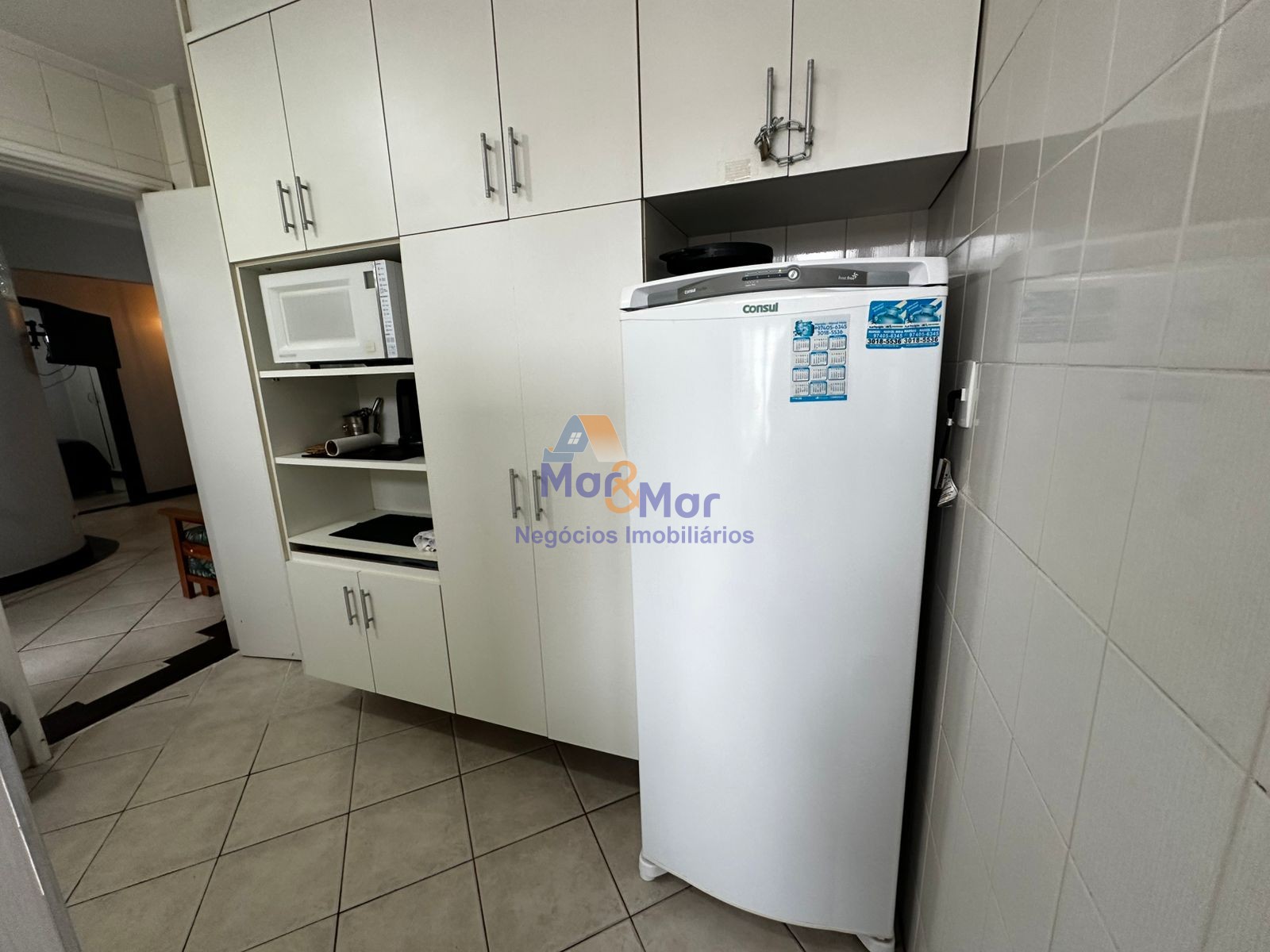Apartamento na Praia das Pitangueiras, Guarujá - SP
