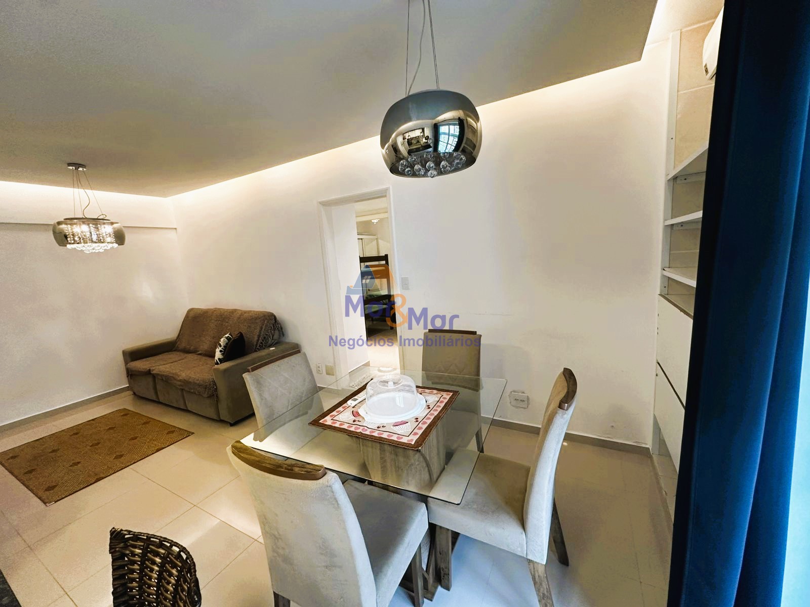 Apartamento na Praia das Astúrias, Guarujá - SP