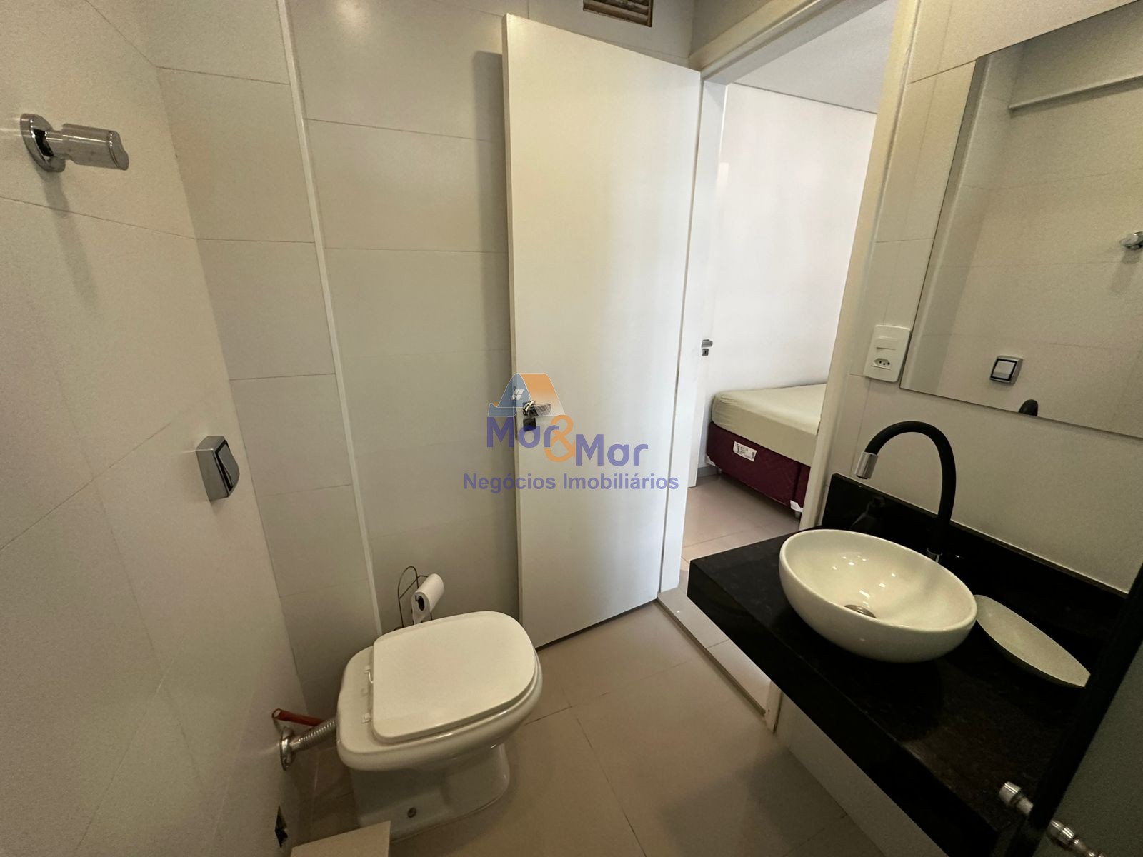 Apartamento na Praia das Astúrias, Guarujá - SP