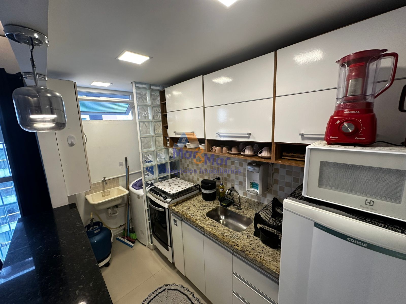 Apartamento na Praia das Astúrias, Guarujá - SP