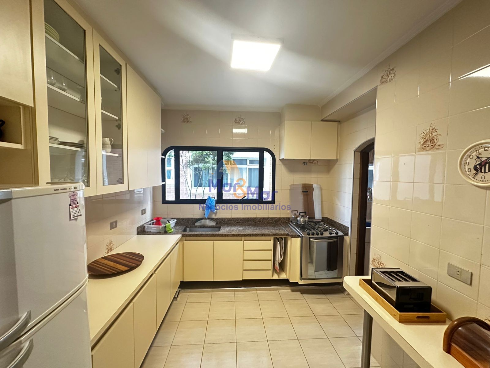 Apartamento na Praia da Enseada, Guarujá - SP