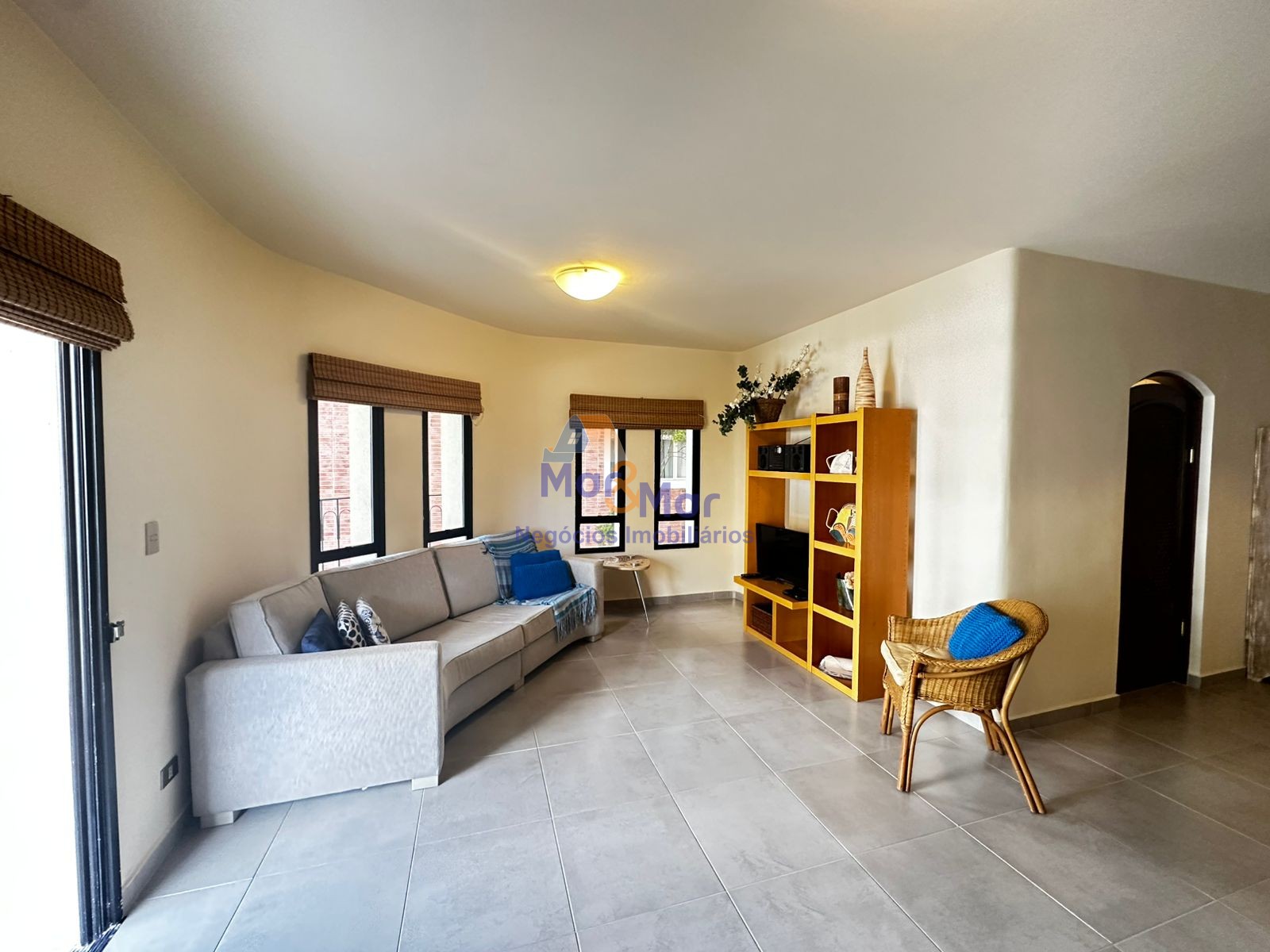 Apartamento na Praia da Enseada, Guarujá - SP