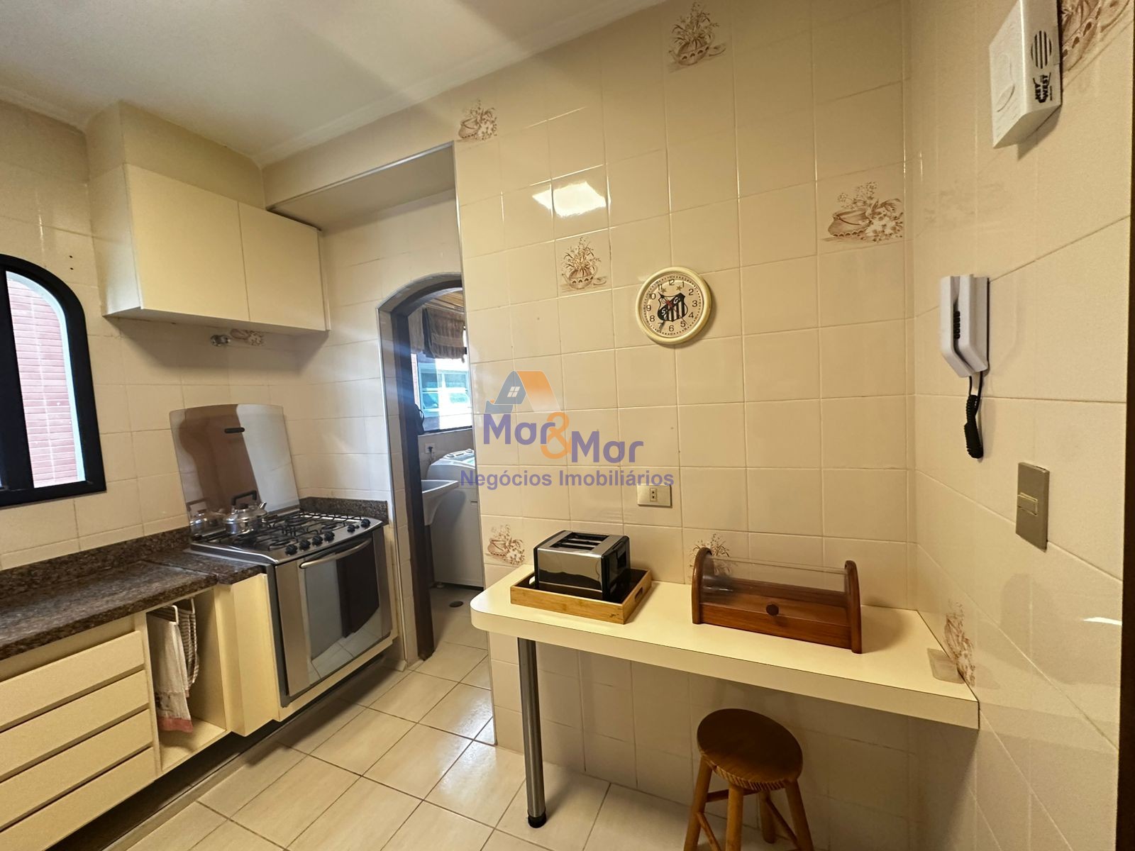 Apartamento na Praia da Enseada, Guarujá - SP