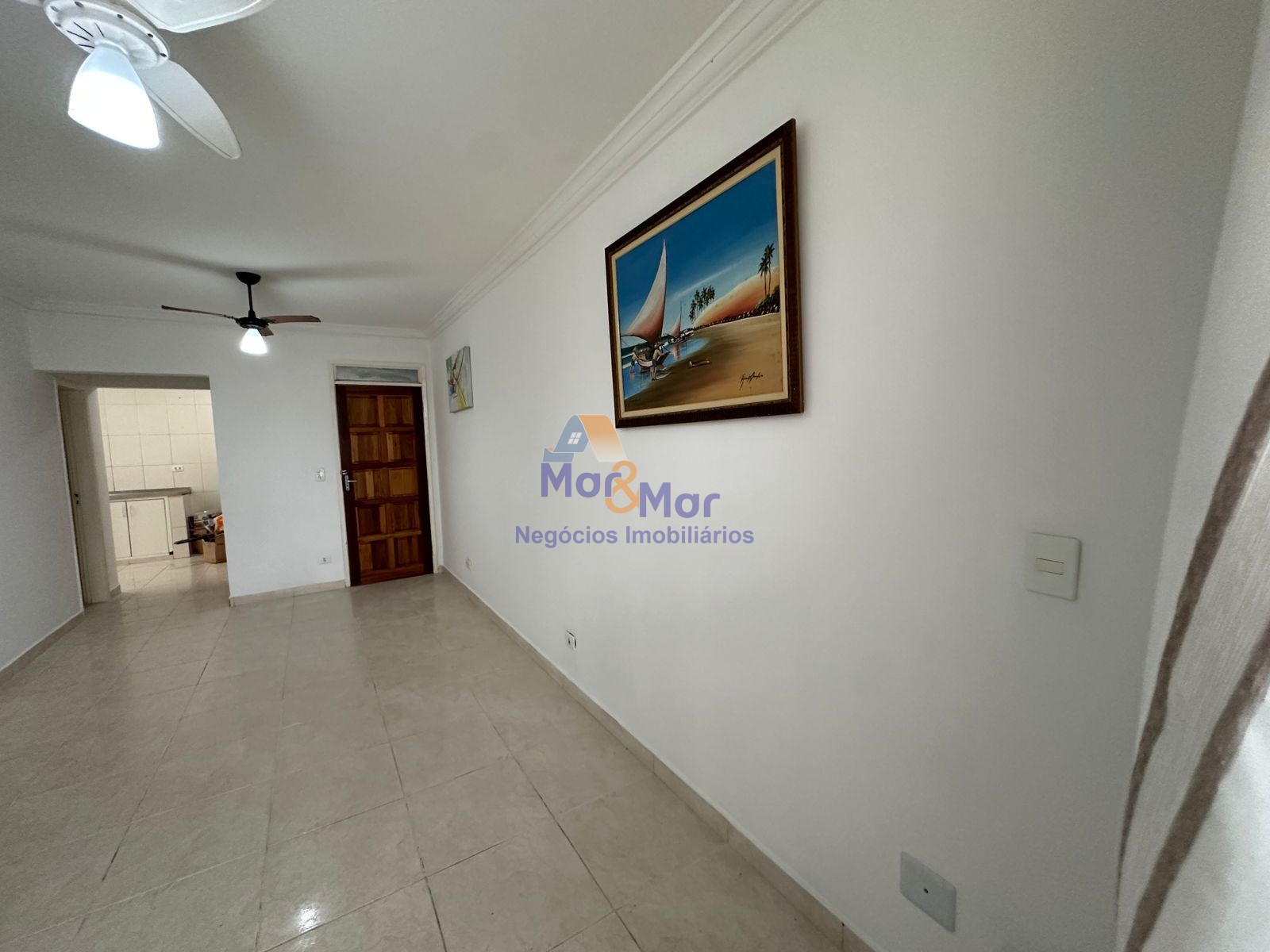 Apartamento na Praia das Pitangueiras, Guarujá - SP
