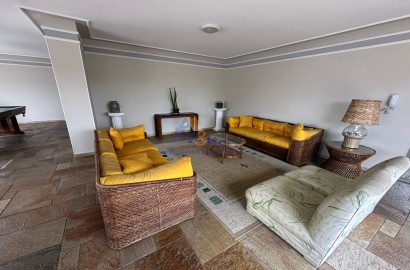 Apartamento na Praia das Pitangueiras, Guarujá - SP
