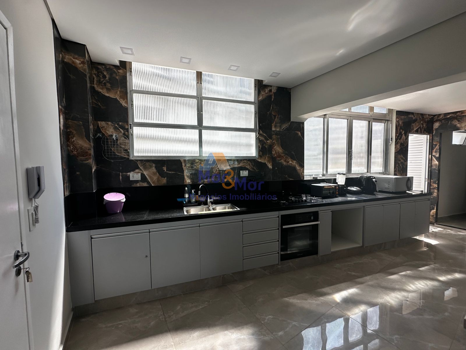 Apartamento Frente ao Mar-3-dormitorios-Pitangueiras