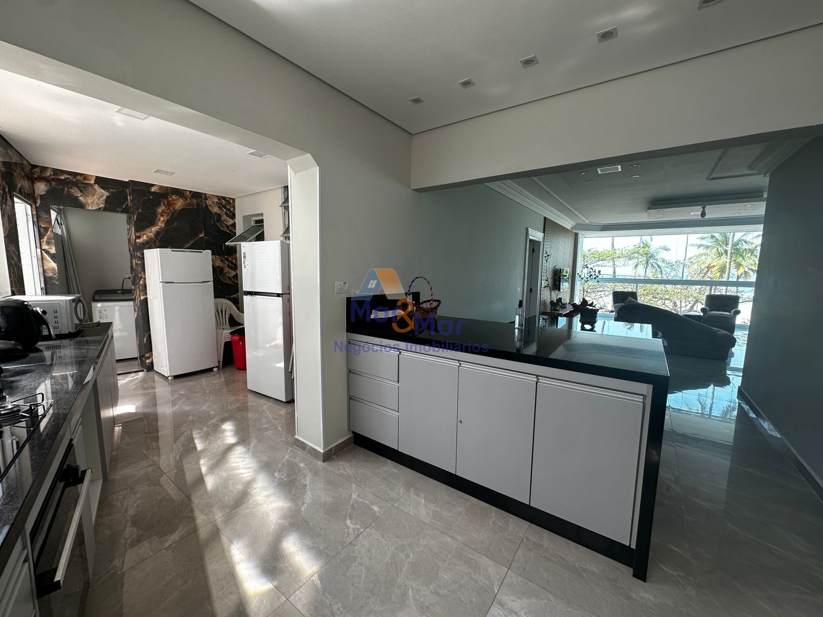 Apartamento Frente ao Mar-3-dormitorios-Pitangueiras