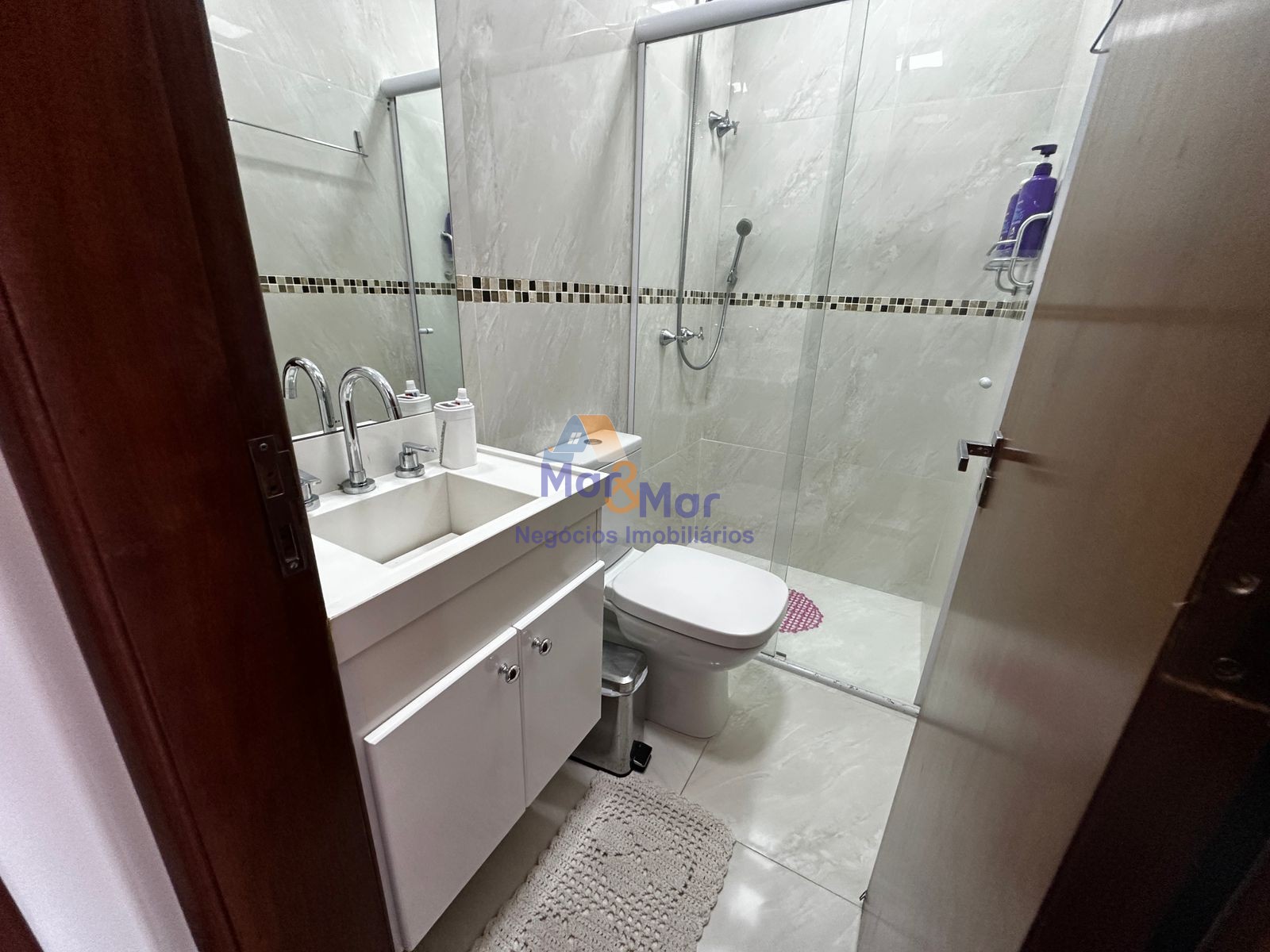 Apartamento Frente ao Mar nas Pitangueiras, Guarujá - SP