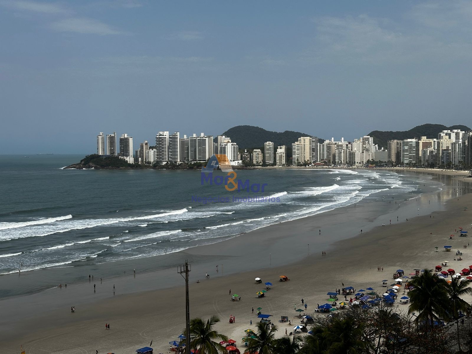 Apartamento Frente ao Mar nas Pitangueiras, Guarujá - SP