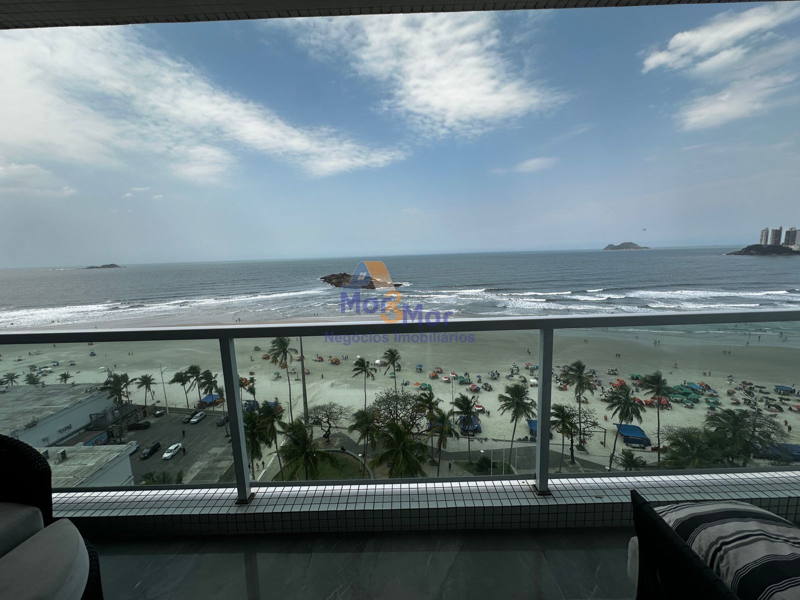 Apartamento Frente ao Mar nas Pitangueiras, Guarujá - SP