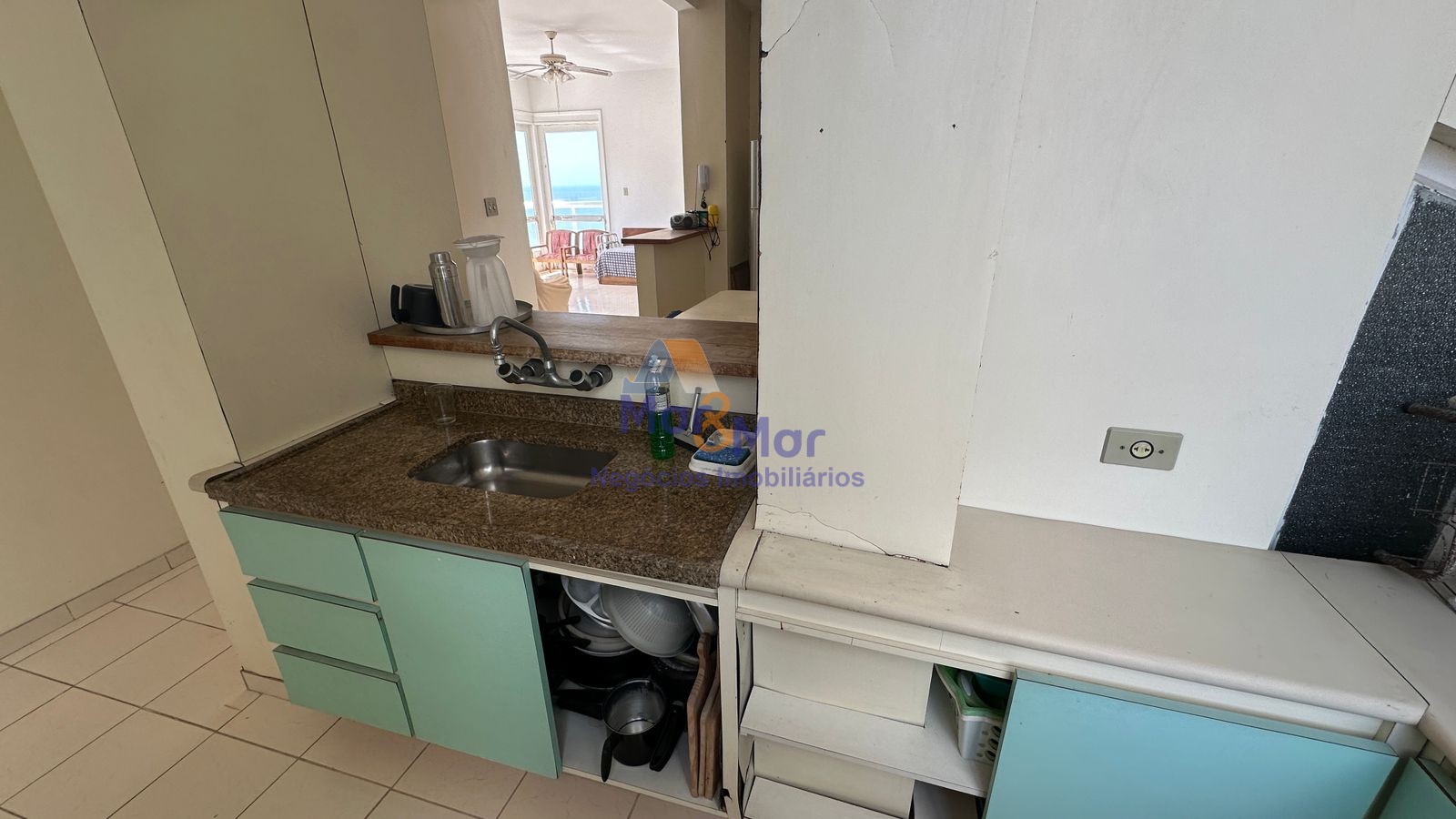 Apartamento Frente ao Mar nas Pitangueiras, Guarujá - SP