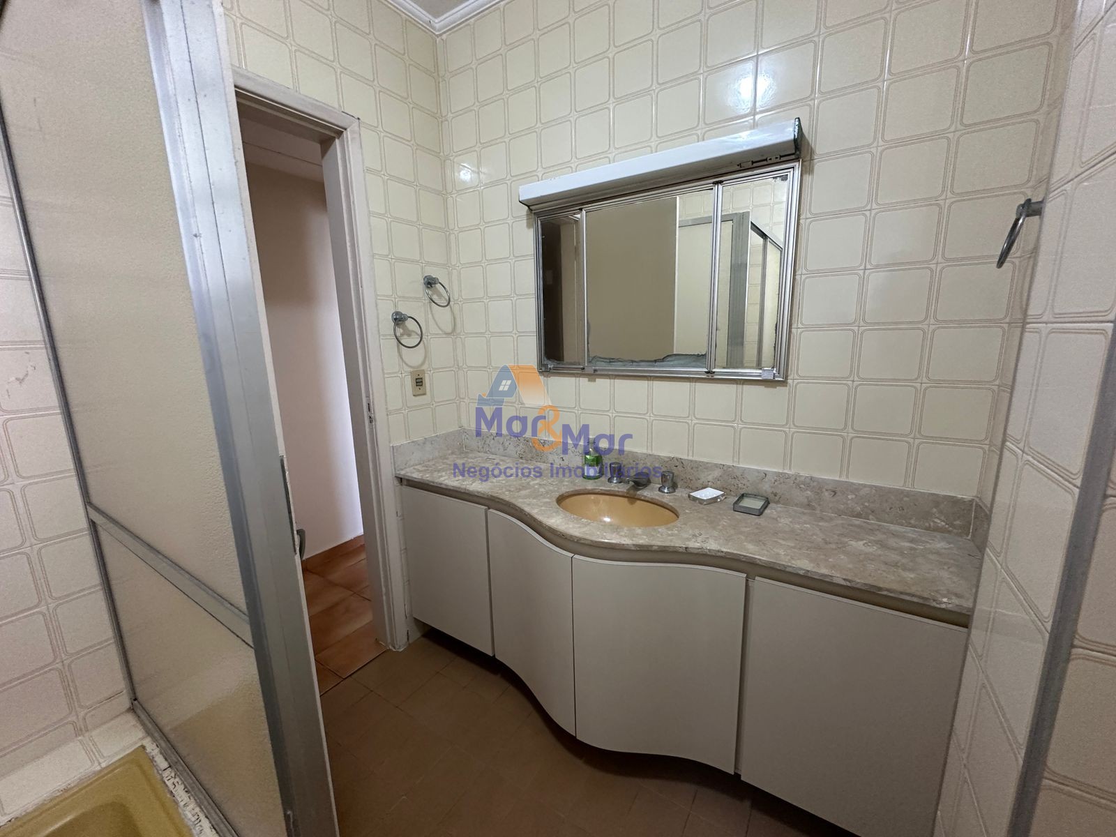 Apartamento Frente ao Mar nas Pitangueiras, Guarujá - SP