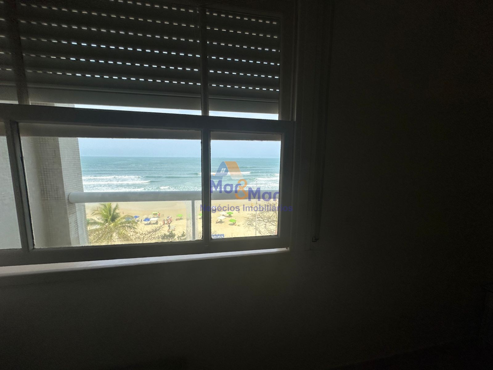 Apartamento Frente ao Mar nas Pitangueiras, Guarujá - SP
