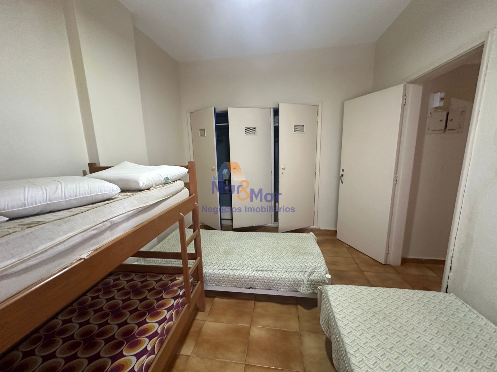 Apartamento Frente ao Mar nas Pitangueiras, Guarujá - SP