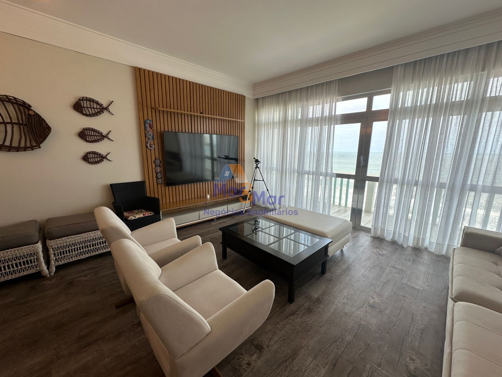 Apartamento Frente ao Mar nas Pitangueiras, Guarujá - SP
