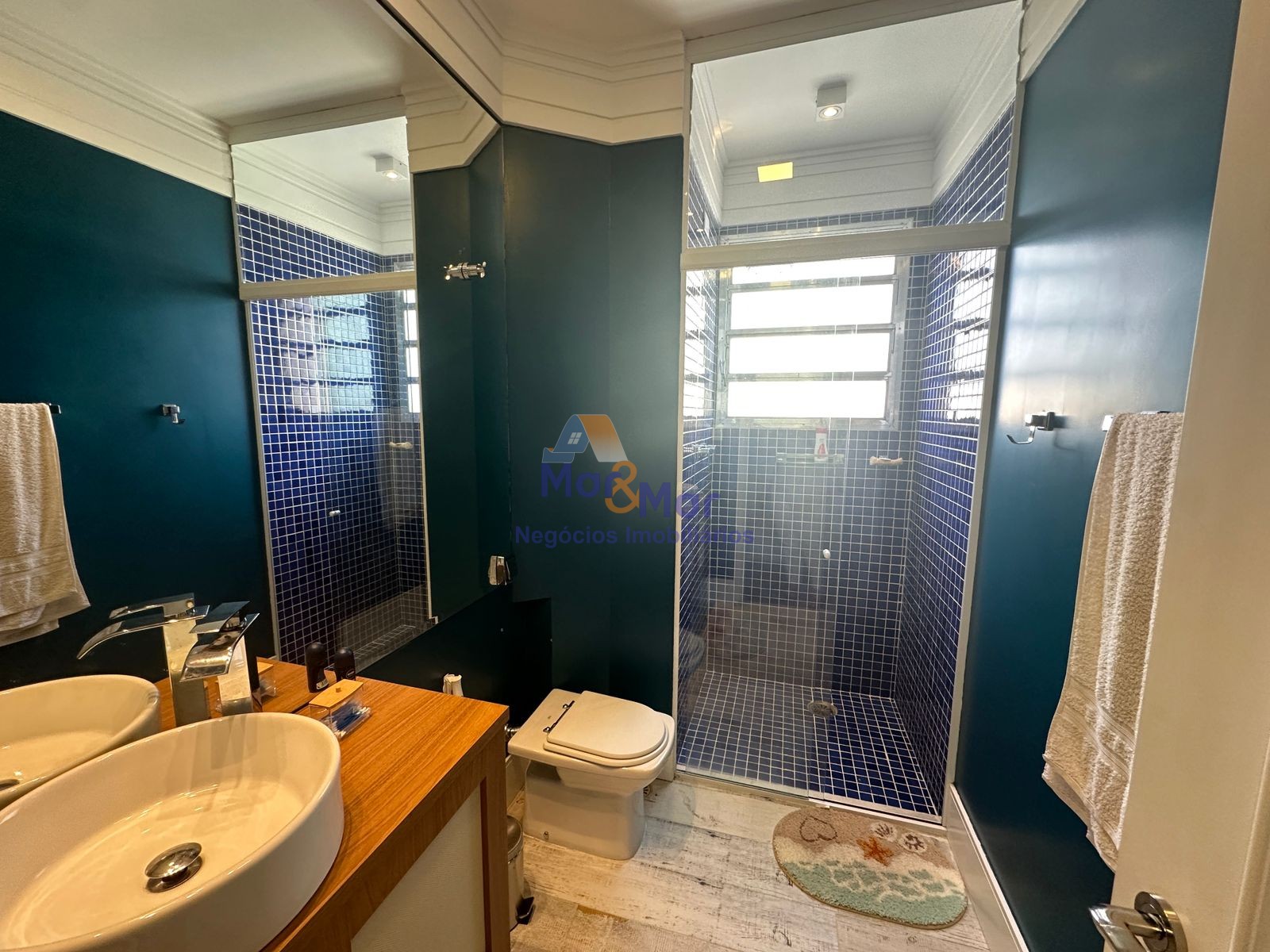 Apartamento Frente ao Mar nas Pitangueiras, Guarujá - SP