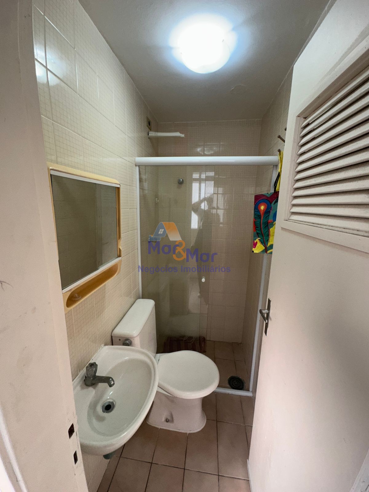 Apartamento na Praia das Pitangueiras, Guarujá - SP