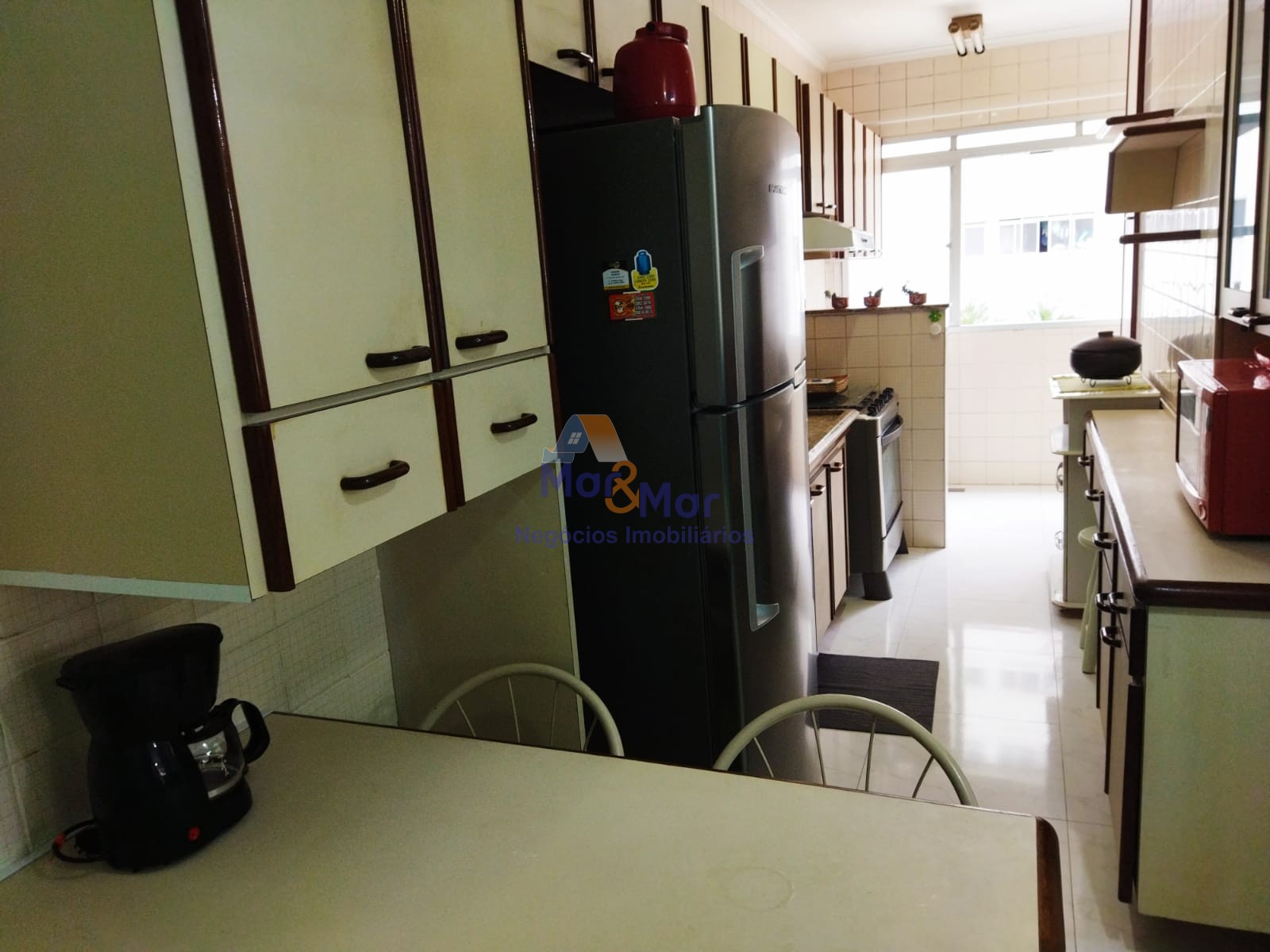 Apartamento na Praia das Pitangueiras, Guarujá - SP