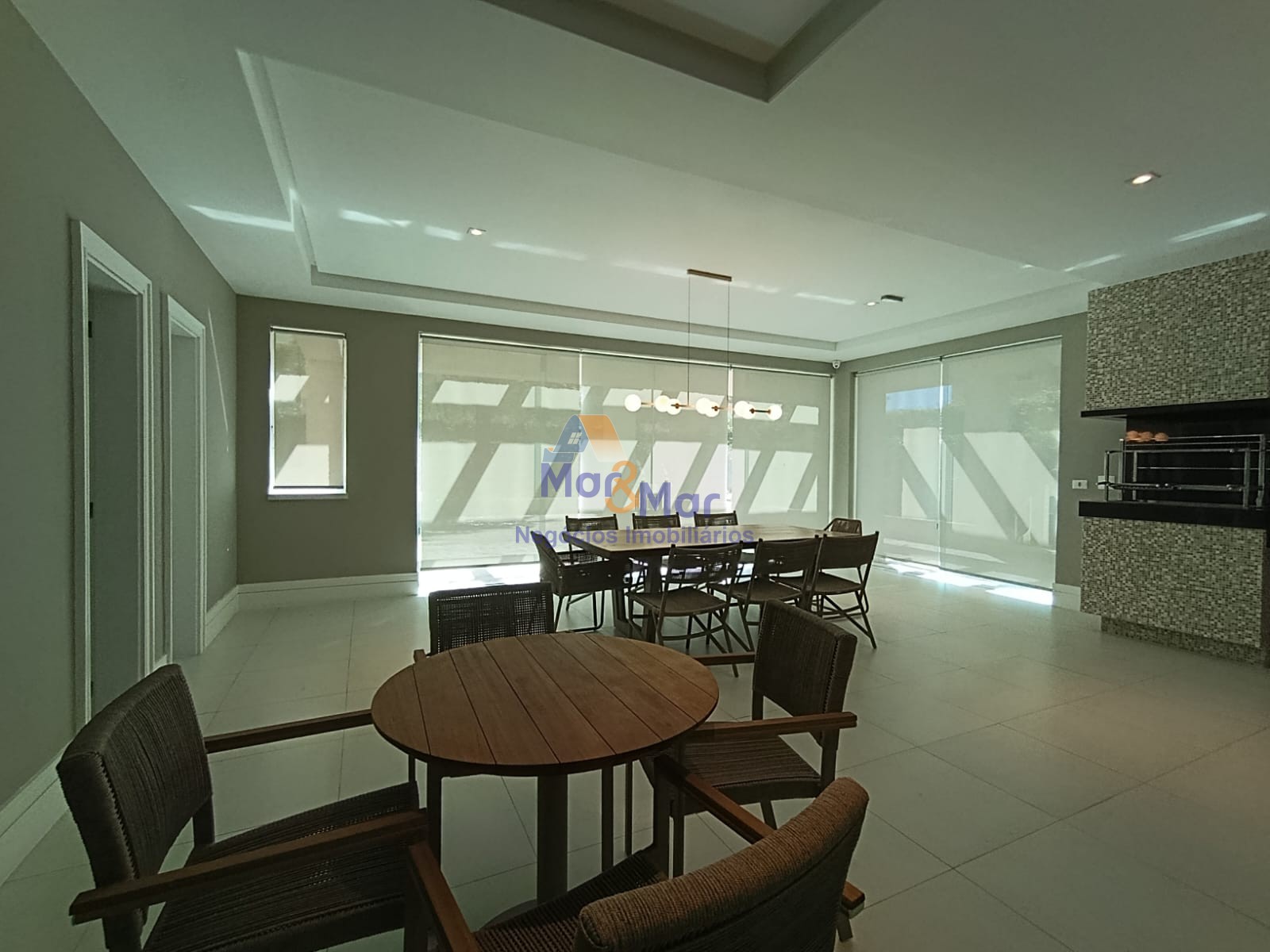 Apartamento na Praia da Enseada, Guarujá - SP