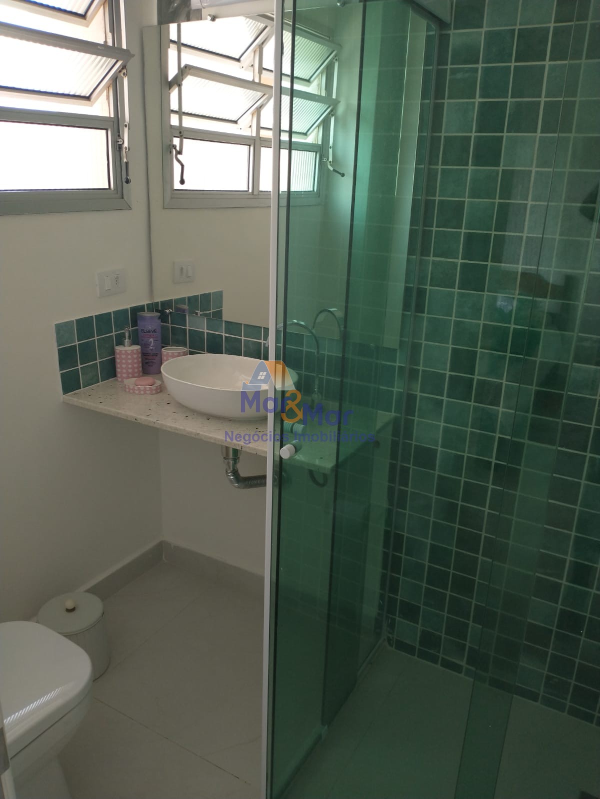 Apartamento Frente ao Mar nas Pitangueiras, Guarujá - SP