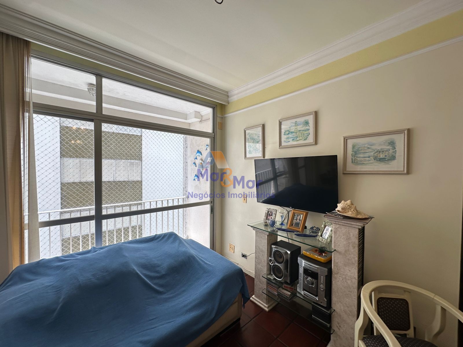 Apartamento na Praia das Pitangueiras, Guarujá - SP