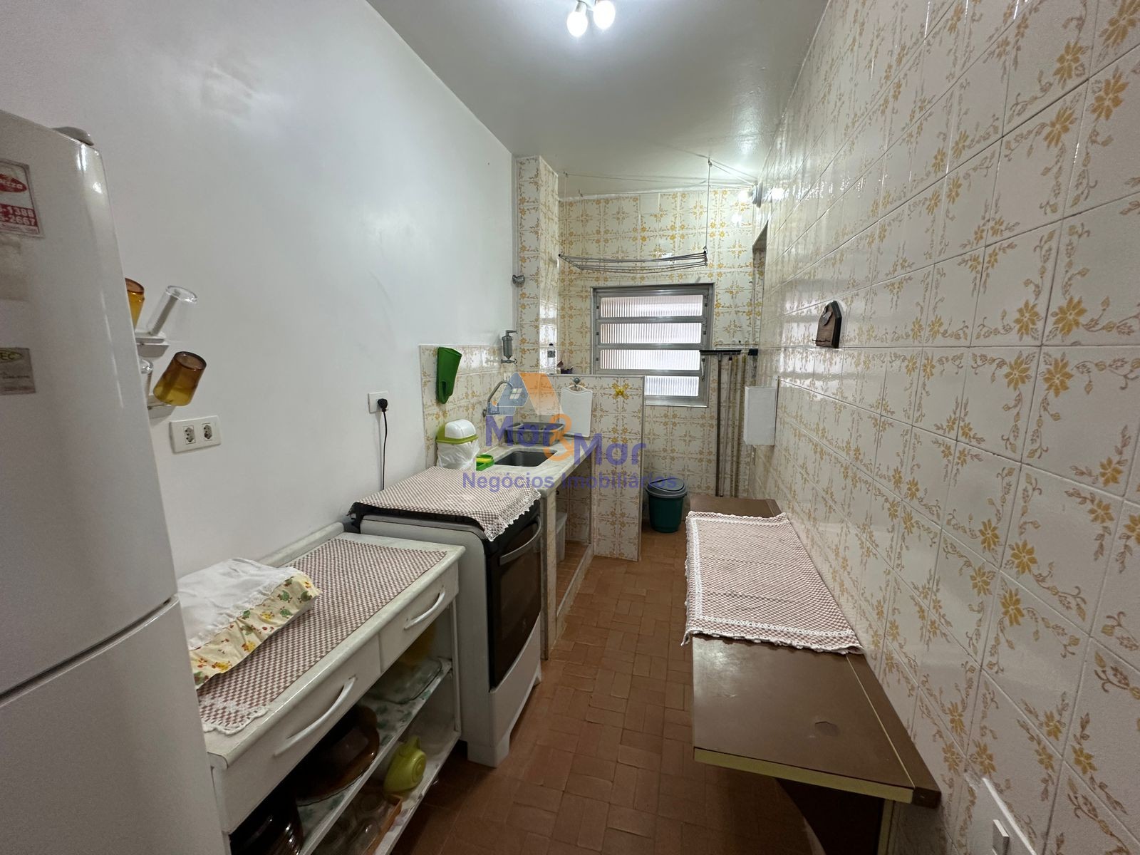 Apartamento na Praia das Pitangueiras, Guarujá - SP