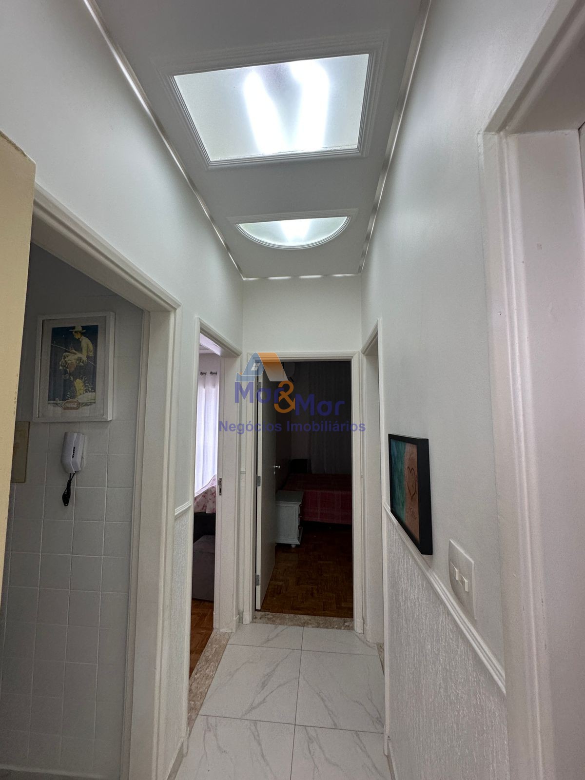 Apartamento na Praia das Pitangueiras, Guarujá - SP