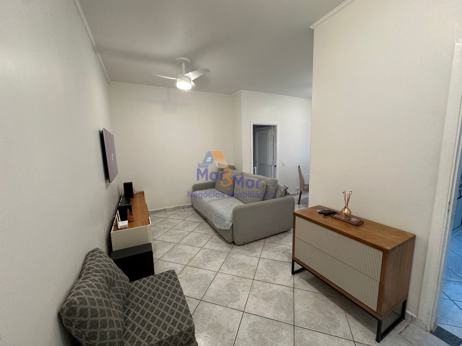 Apartamento-2-dormitorios-Pitangueiras