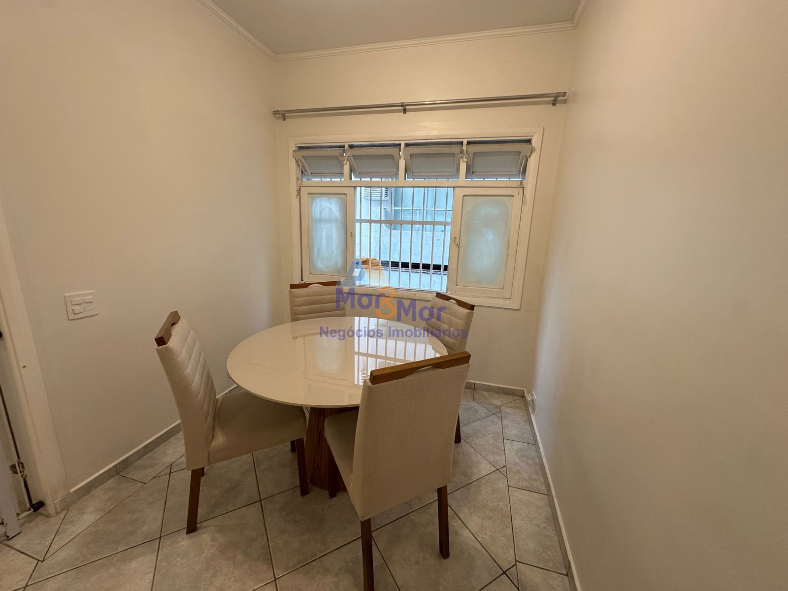 Apartamento-2-dormitorios-Pitangueiras