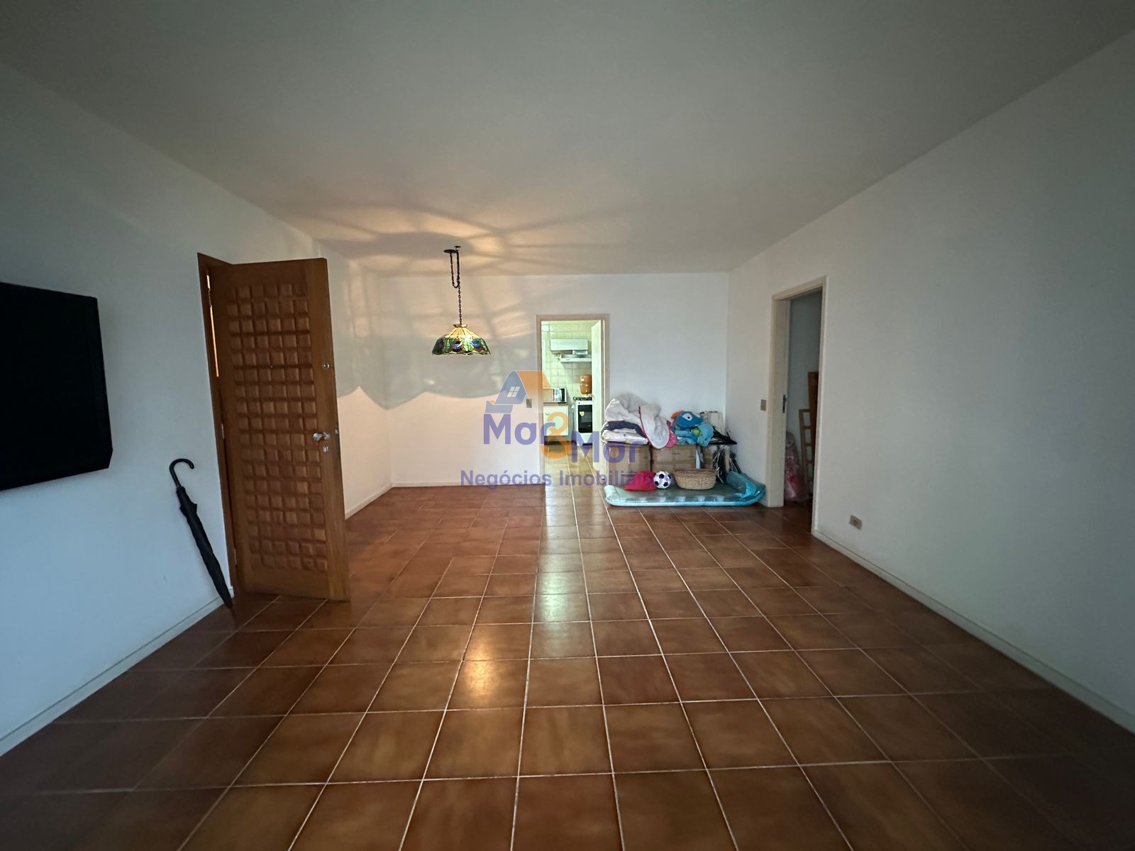 Apartamento na Praia das Pitangueiras, Guarujá - SP