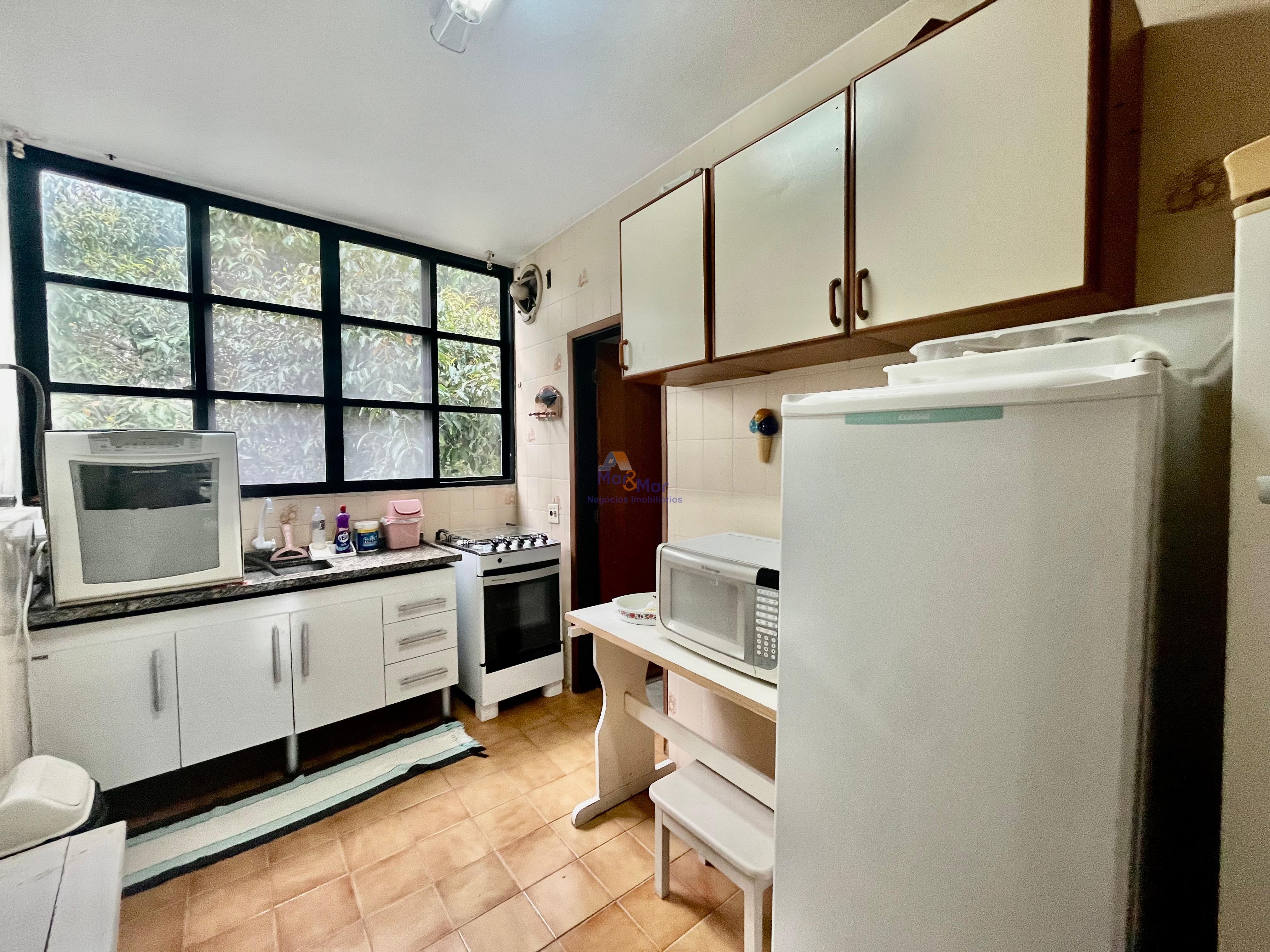 Apartamento na Praia da Enseada, Guarujá - SP