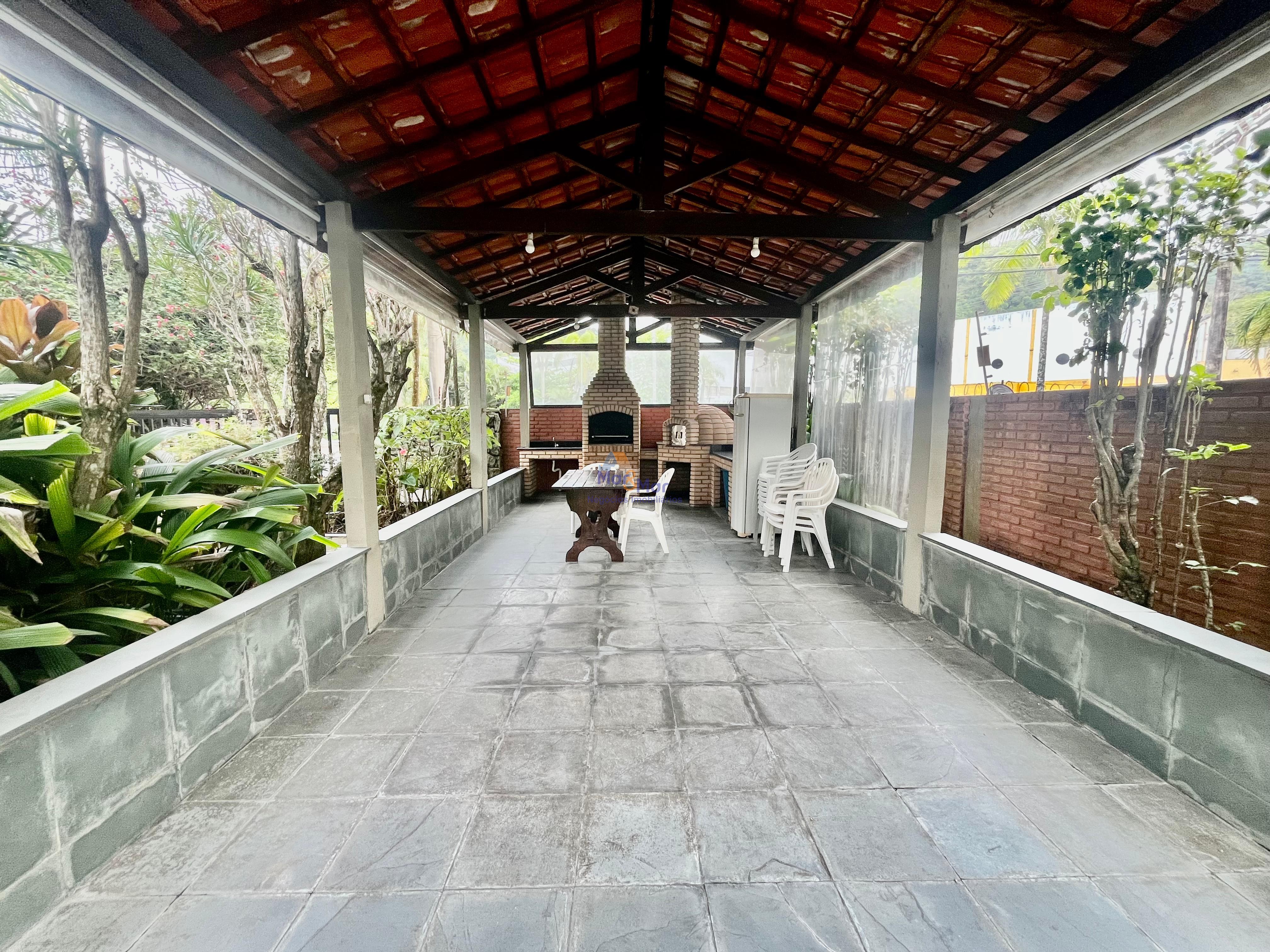 Apartamento na Praia da Enseada, Guarujá - SP