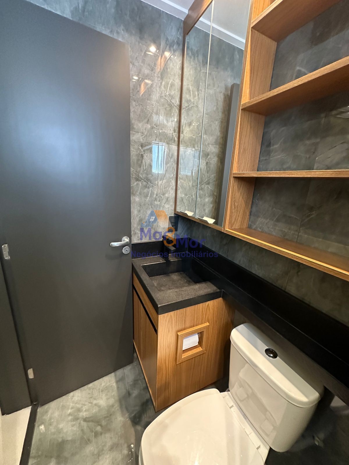 Apartamento na Praia das Astúrias, Guarujá - SP